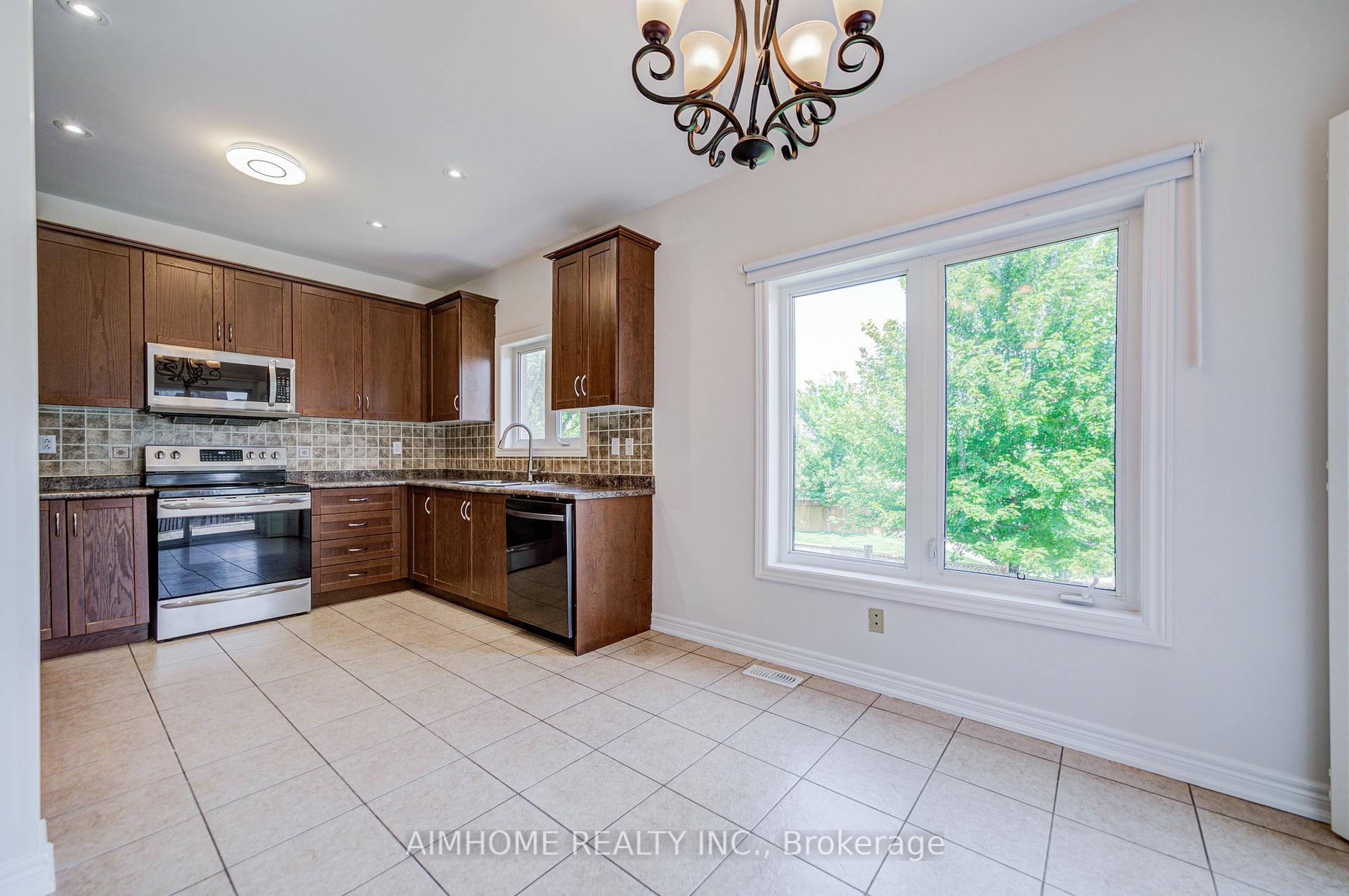 Photo 11 of 415 Peter Rupert Avenue, Vaughan, Patterson — HOMEH