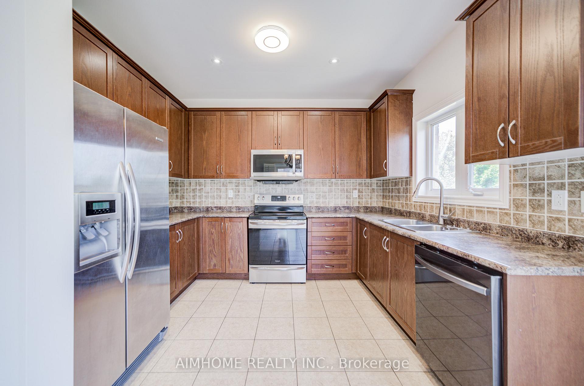 Photo 15 of 415 Peter Rupert Avenue, Vaughan, Patterson — HOMEH