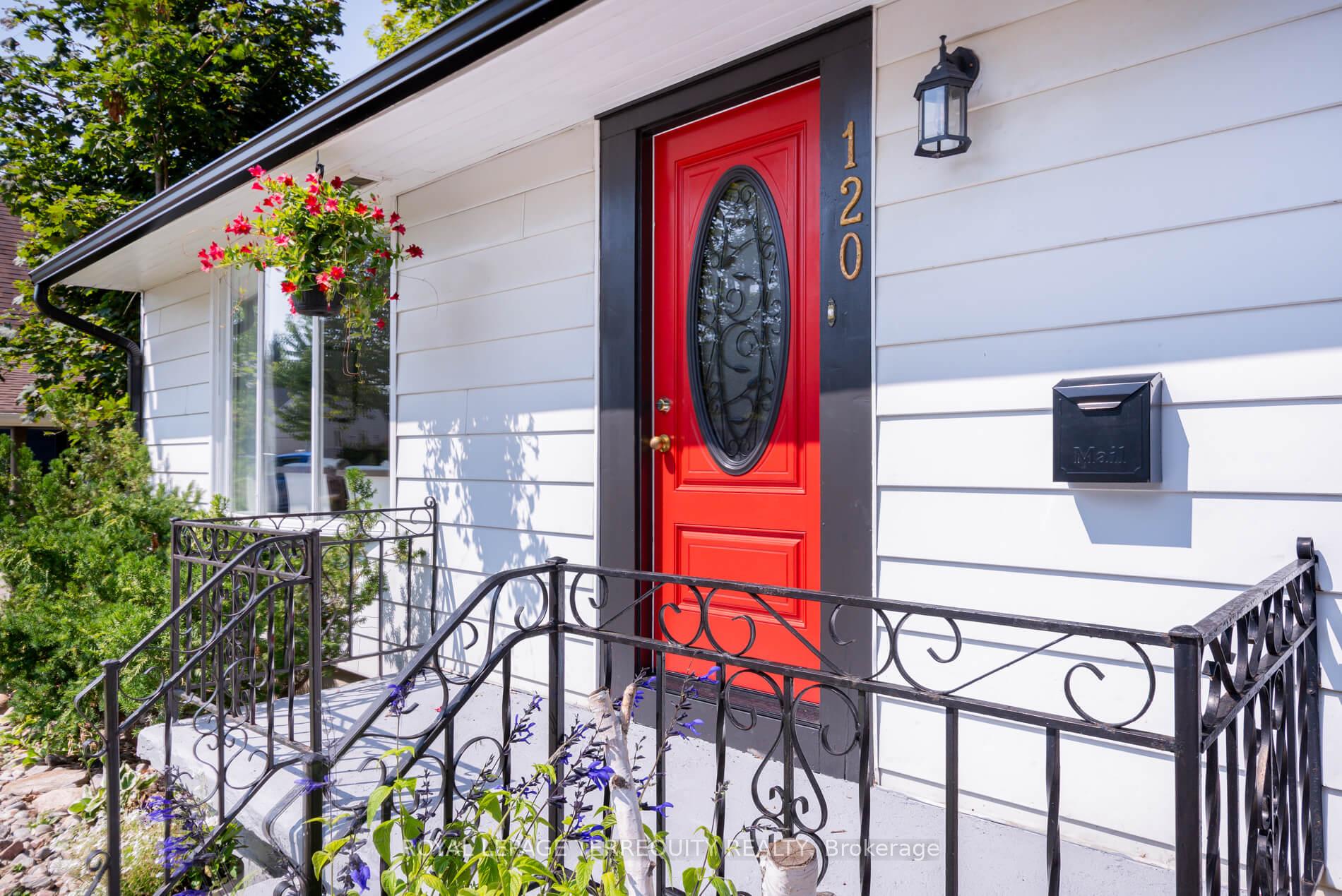 Photo 9 of 120 Exeter Road, Ajax, South East — HOMEH