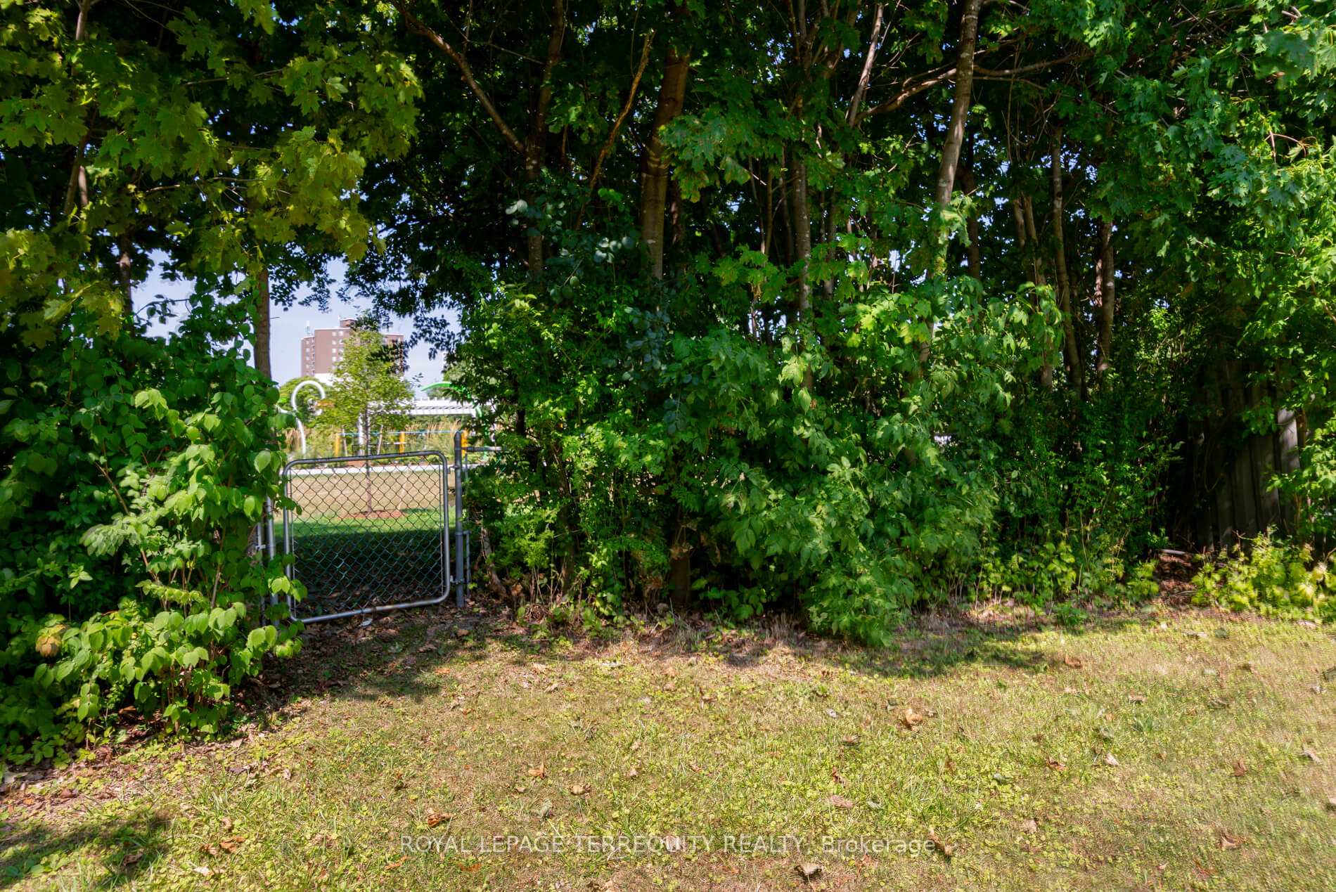 Photo 39 of 120 Exeter Road, Ajax, South East — HOMEH