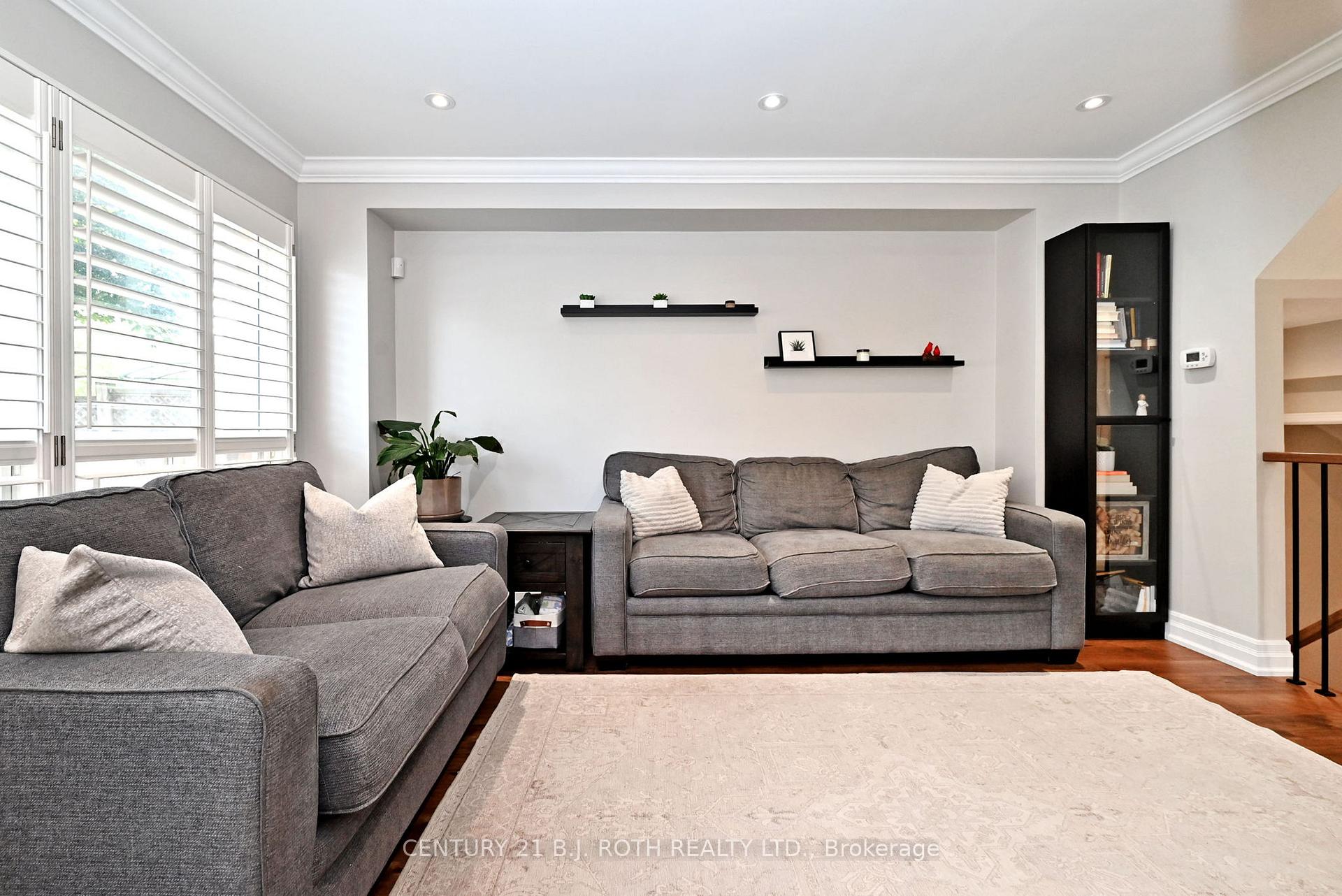 Photo 19 of 99 Sandfield Drive, Aurora, Aurora Highlands — HOMEH