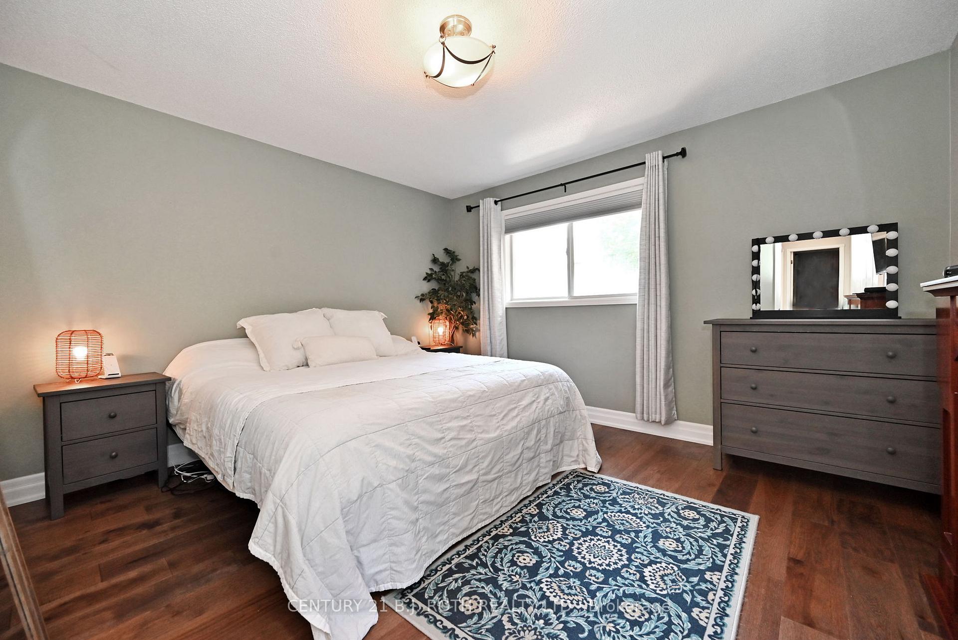 Photo 27 of 99 Sandfield Drive, Aurora, Aurora Highlands — HOMEH