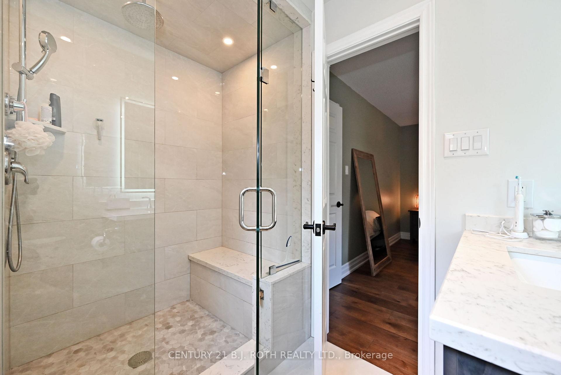 Photo 23 of 99 Sandfield Drive, Aurora, Aurora Highlands — HOMEH