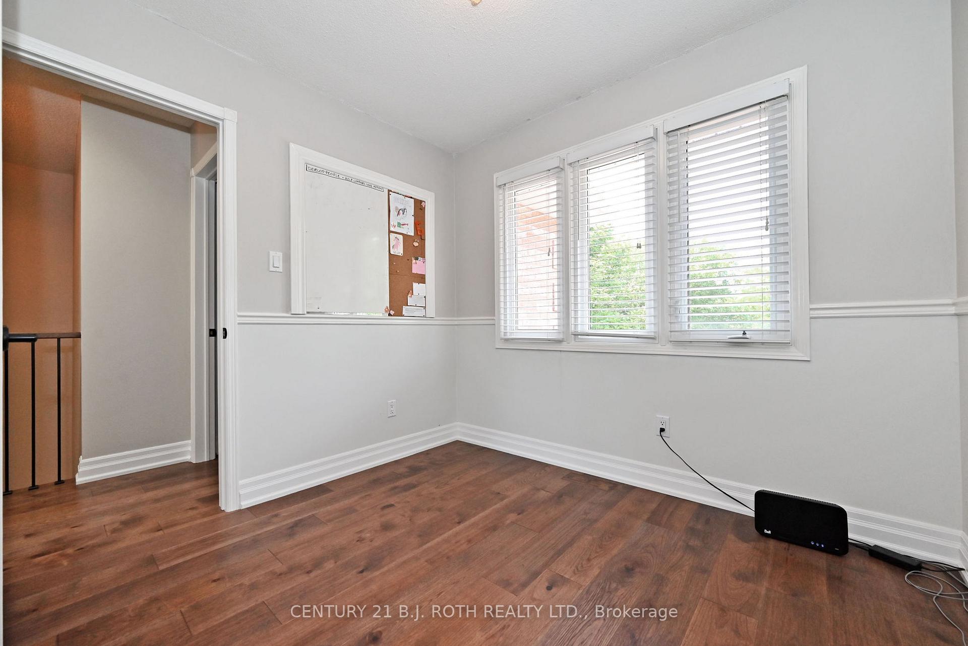 Photo 18 of 99 Sandfield Drive, Aurora, Aurora Highlands — HOMEH