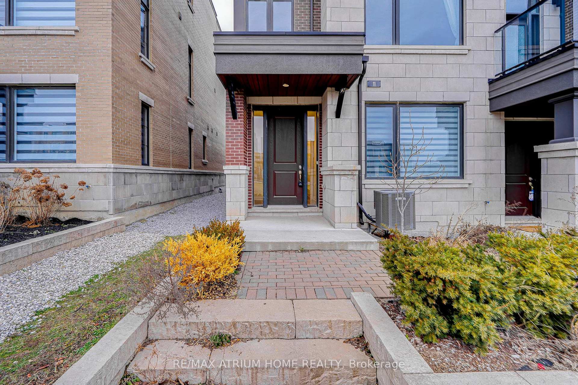 Photo 2 of 11 Adaskin Avenue, Vaughan, Patterson — HOMEH