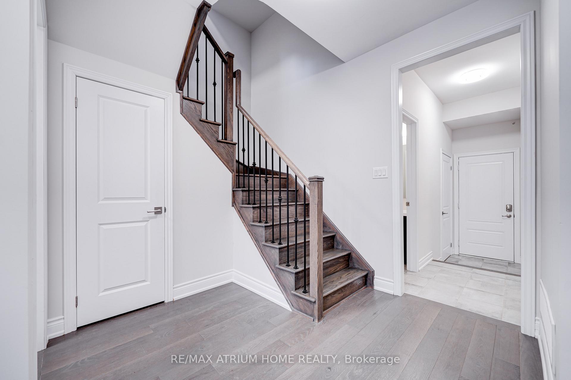 Photo 4 of 11 Adaskin Avenue, Vaughan, Patterson — HOMEH