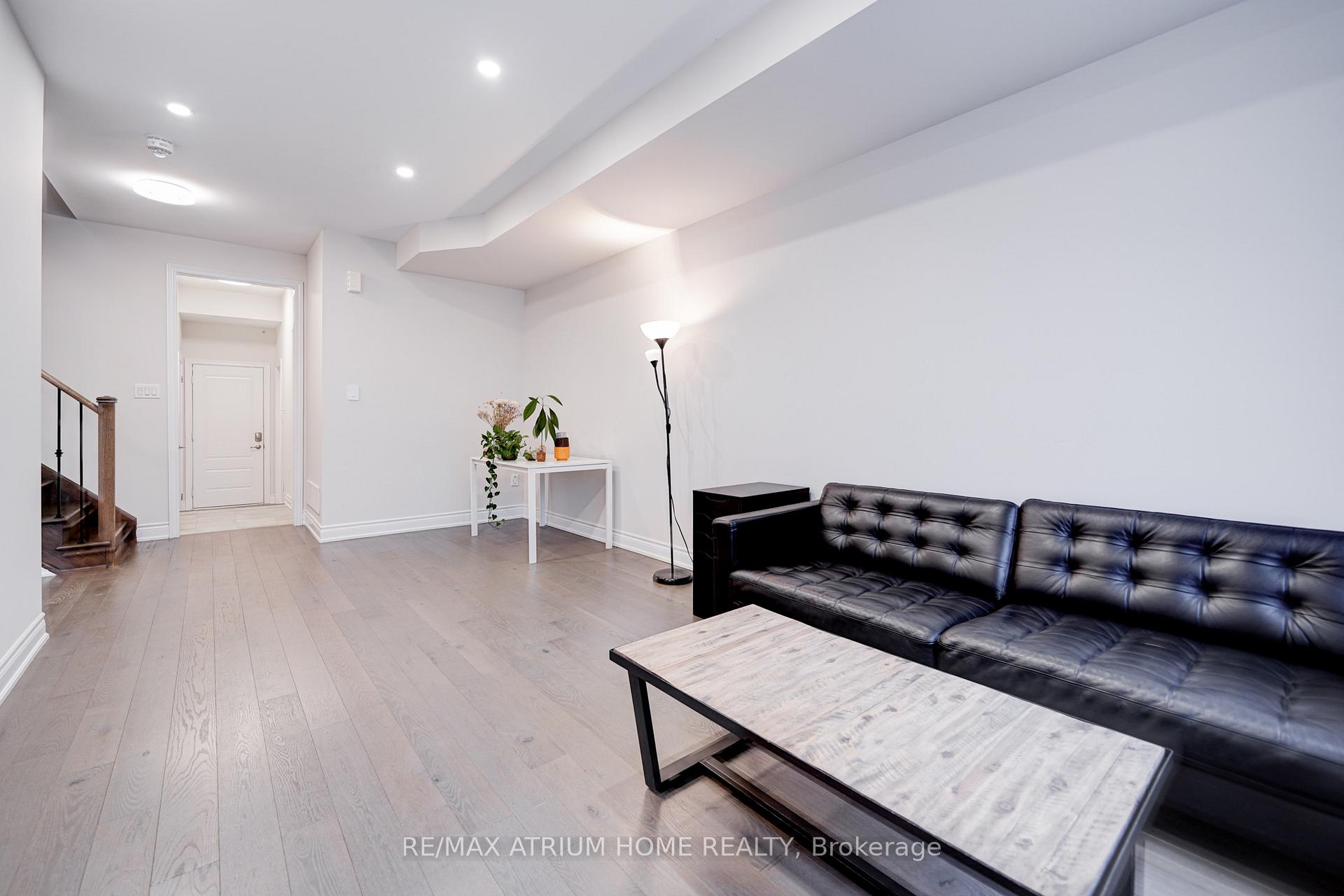 Photo 7 of 11 Adaskin Avenue, Vaughan, Patterson — HOMEH
