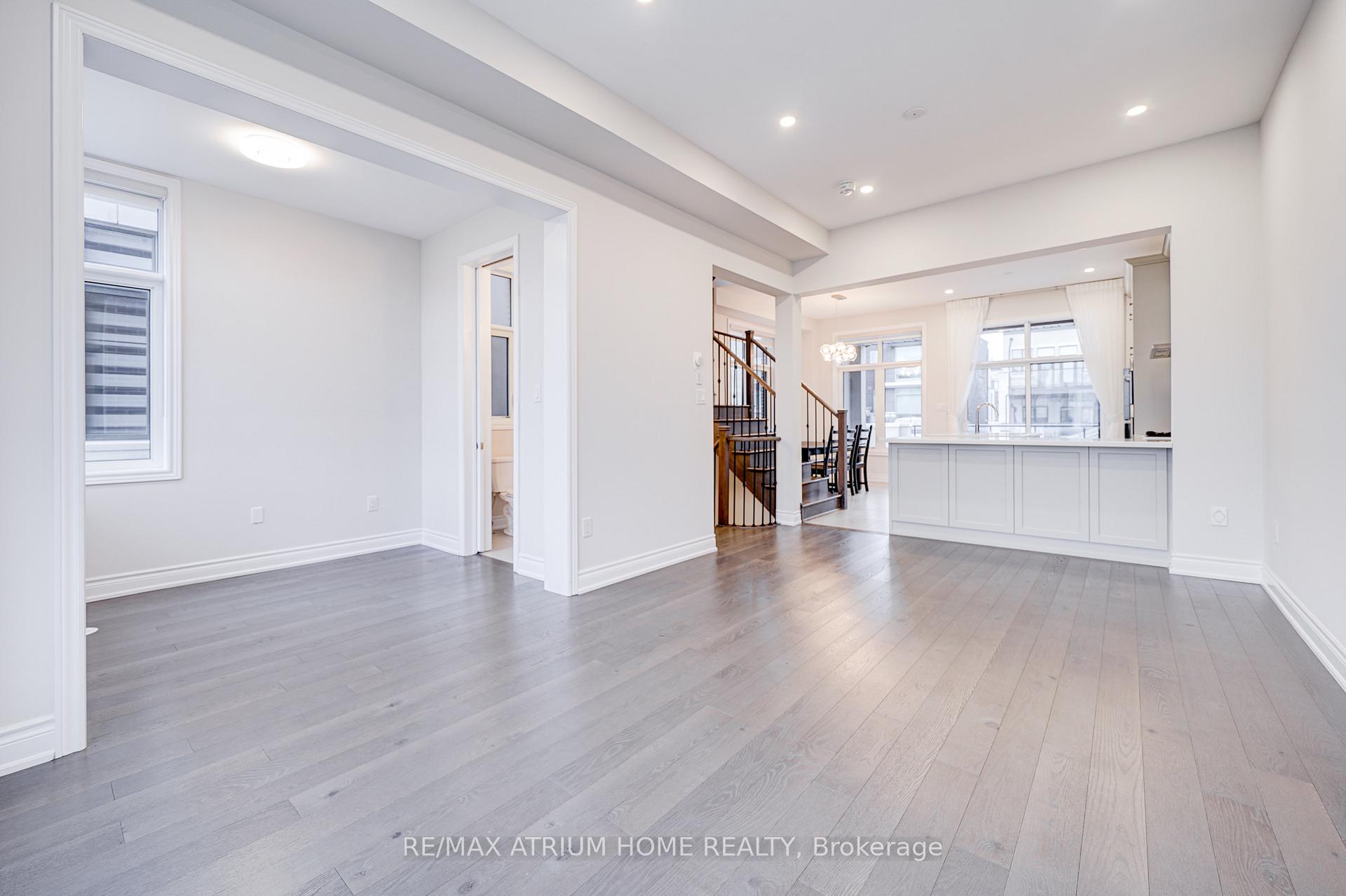 Photo 12 of 11 Adaskin Avenue, Vaughan, Patterson — HOMEH