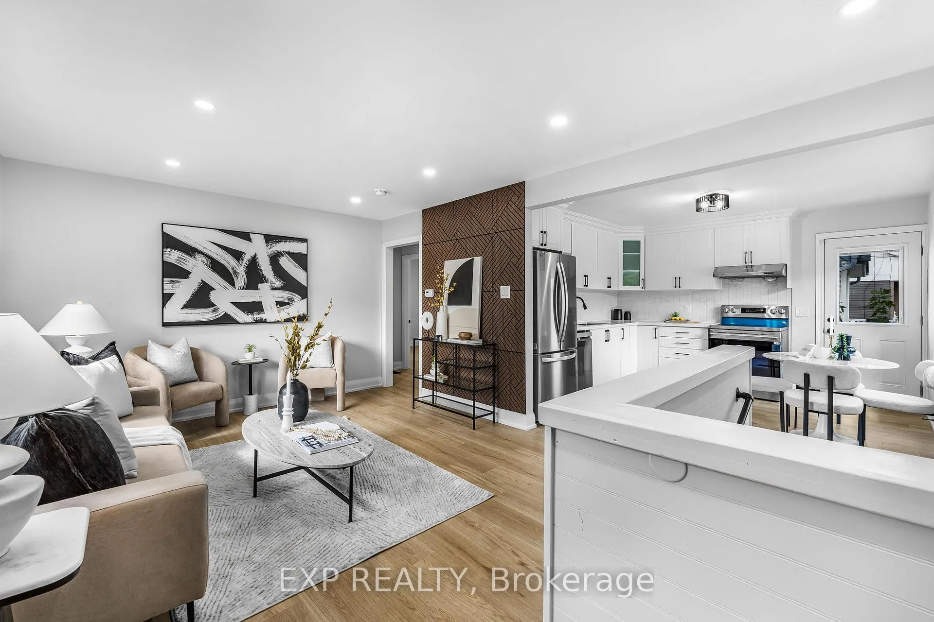 Photo 15 of 237 Adair Avenue N, Hamilton, McQuesten — HOMEH
