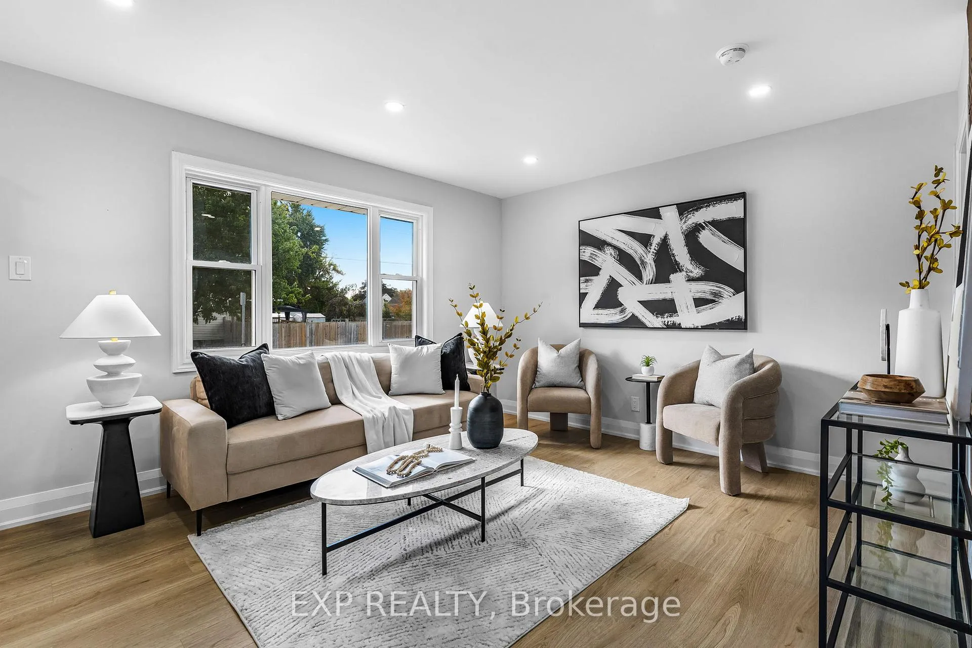 Photo 20 of 237 Adair Avenue N, Hamilton, McQuesten — HOMEH