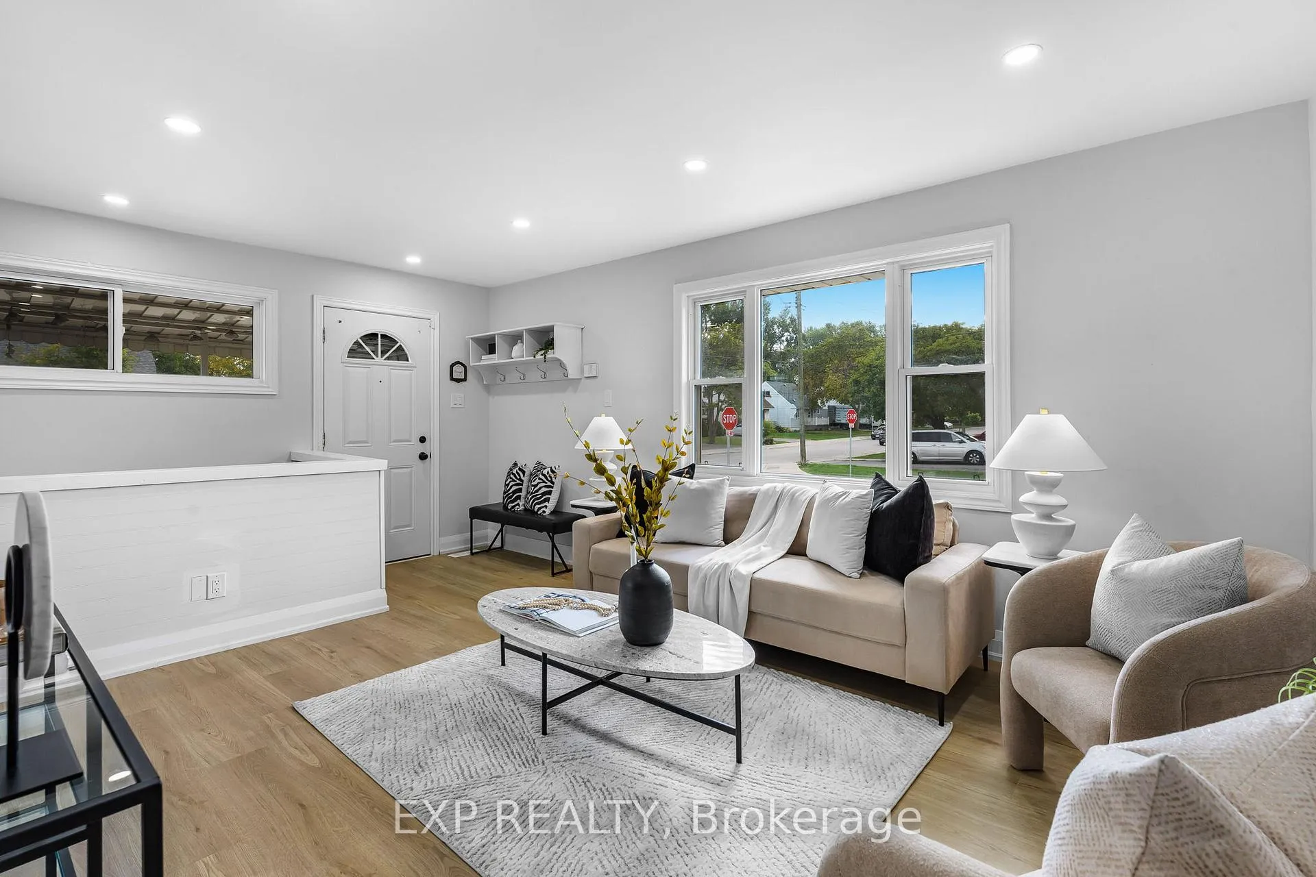 Photo 24 of 237 Adair Avenue N, Hamilton, McQuesten — HOMEH