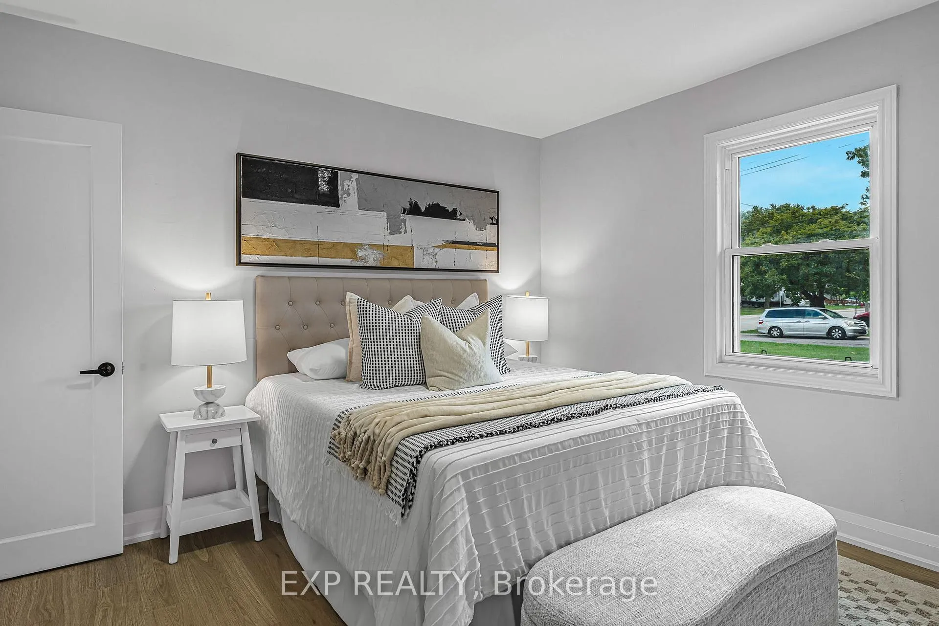 Photo 64 of 237 Adair Avenue N, Hamilton, McQuesten — HOMEH