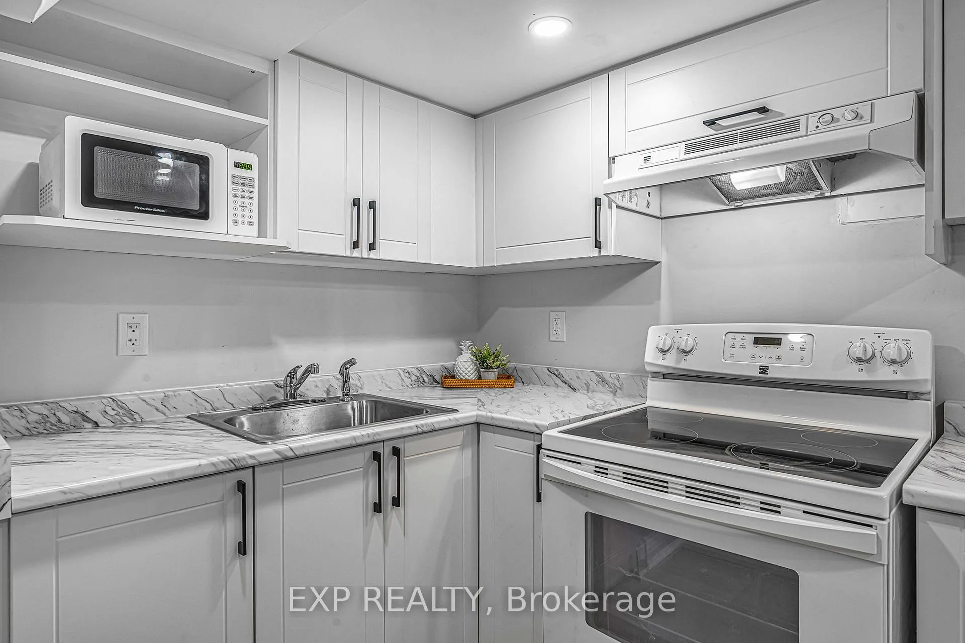 Photo 80 of 237 Adair Avenue N, Hamilton, McQuesten — HOMEH