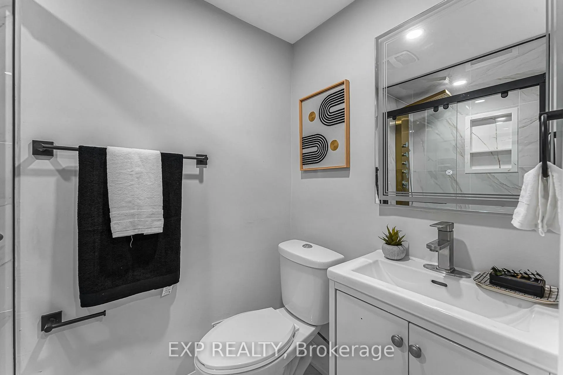 Photo 87 of 237 Adair Avenue N, Hamilton, McQuesten — HOMEH