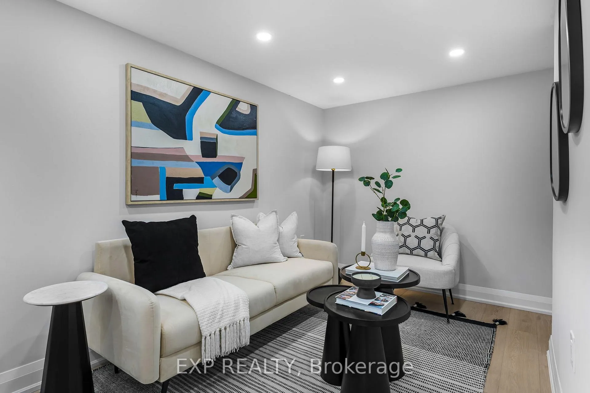 Photo 91 of 237 Adair Avenue N, Hamilton, McQuesten — HOMEH