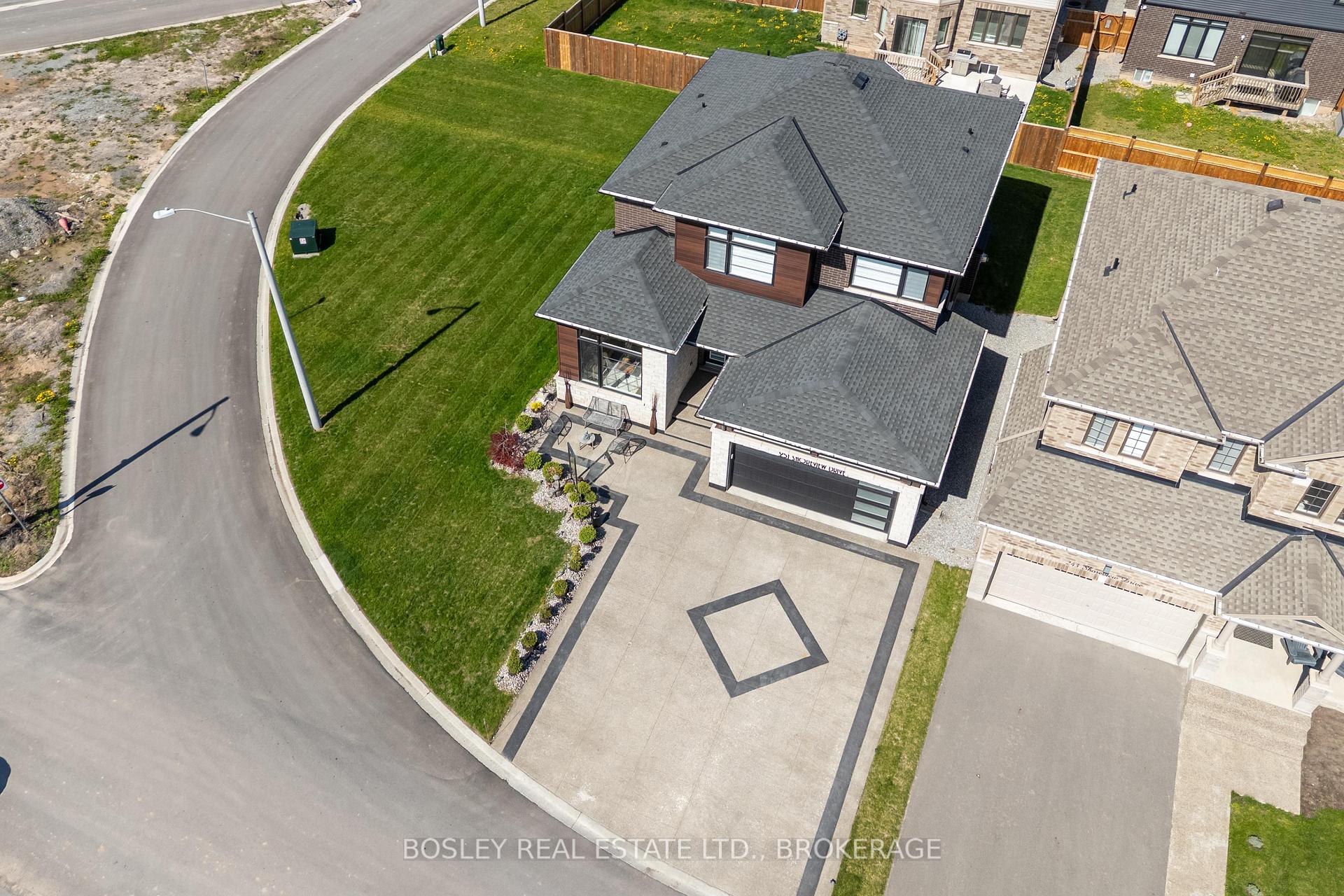 Front of 251 Shoreview Drive