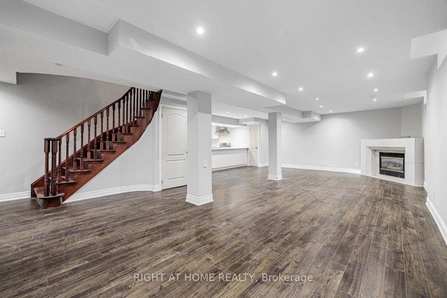 Photo 36 of 31 Blue Diamond Terrace, Vaughan, Sonoma Heights — HOMEH
