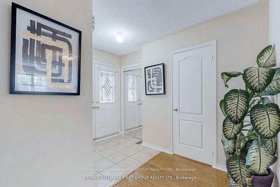 Photo 16 of 120 Candlebrook Drive, Whitby, Pringle Creek — HOMEH