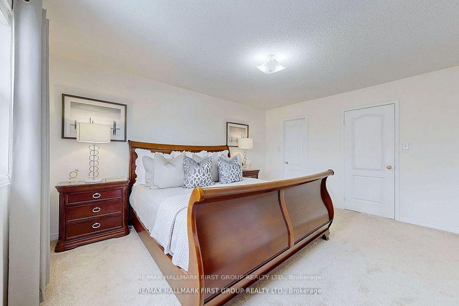 Photo 19 of 120 Candlebrook Drive, Whitby, Pringle Creek — HOMEH