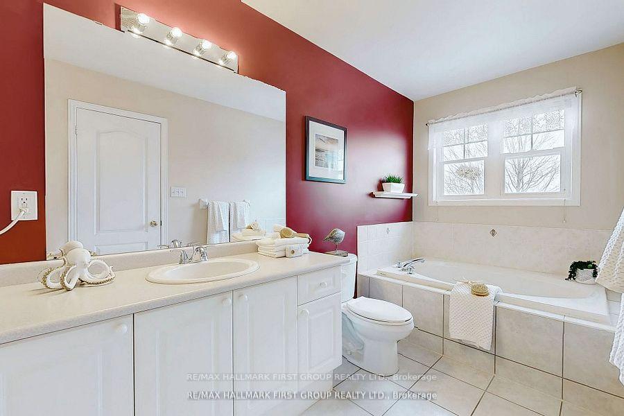 Photo 21 of 120 Candlebrook Drive, Whitby, Pringle Creek — HOMEH