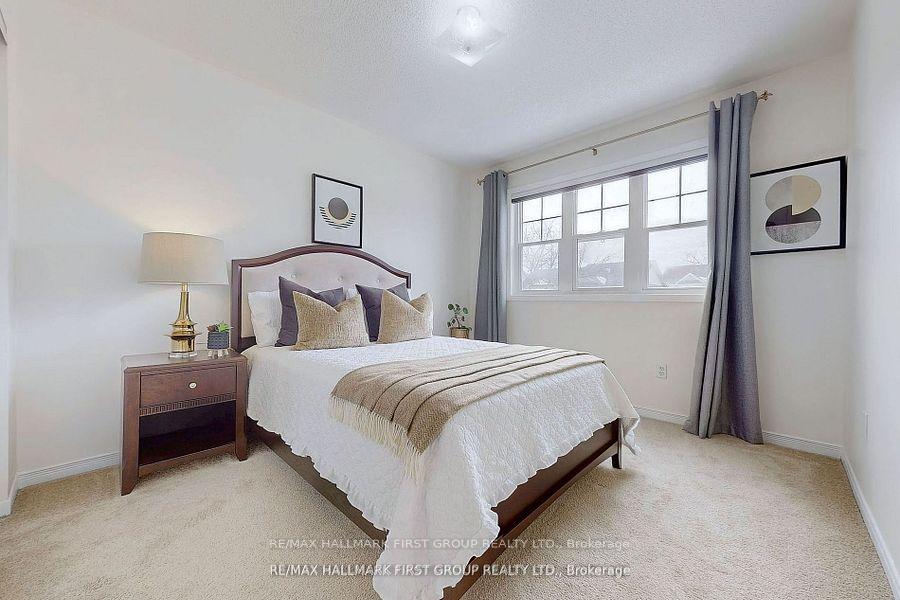 Photo 23 of 120 Candlebrook Drive, Whitby, Pringle Creek — HOMEH