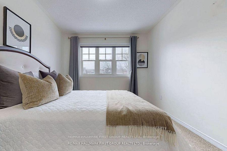 Photo 26 of 120 Candlebrook Drive, Whitby, Pringle Creek — HOMEH