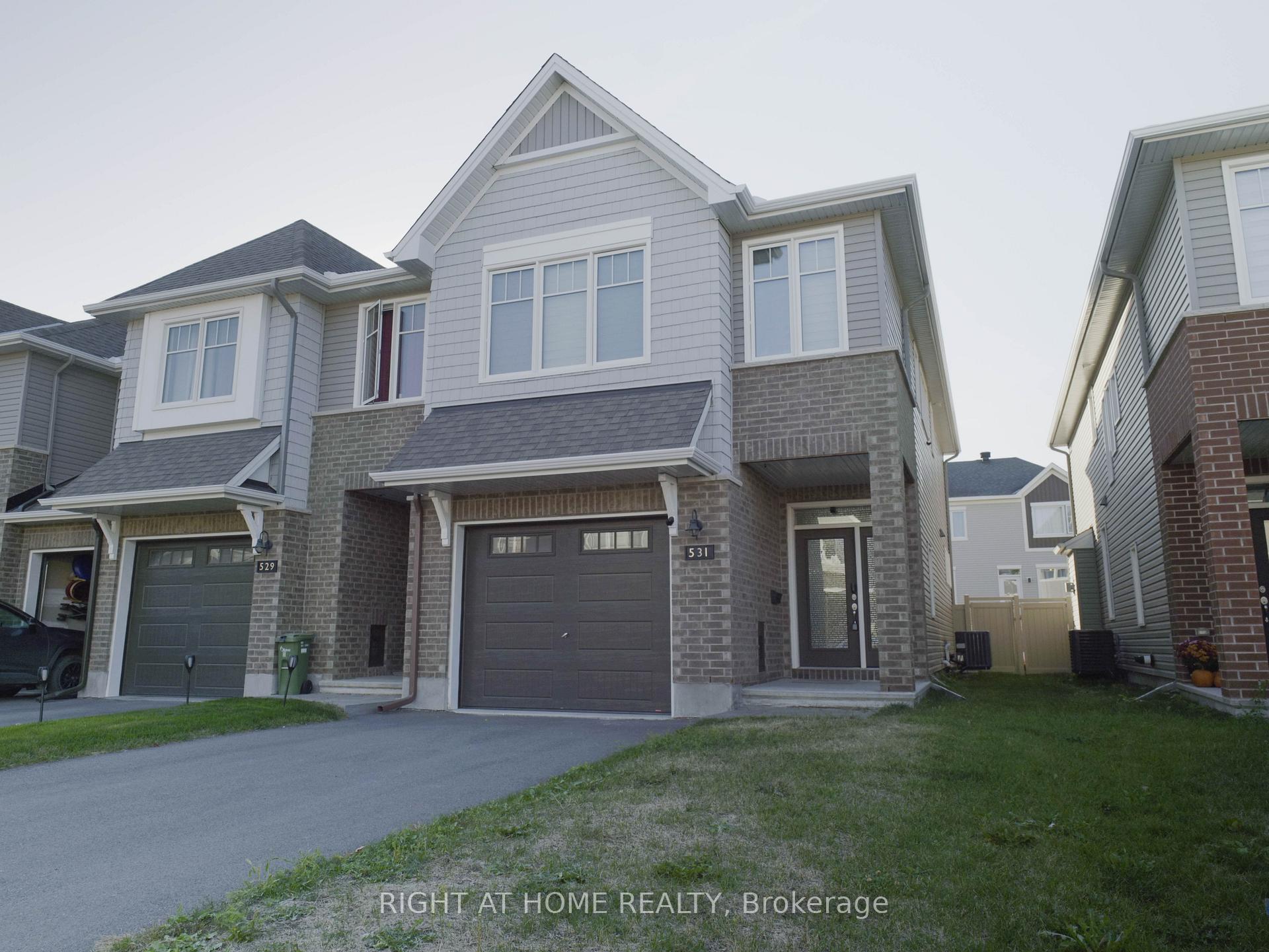 Photo 4 of 531 Sonmarg Crescent, Ottawa, Barrhaven - Half Moon Bay — HOMEH