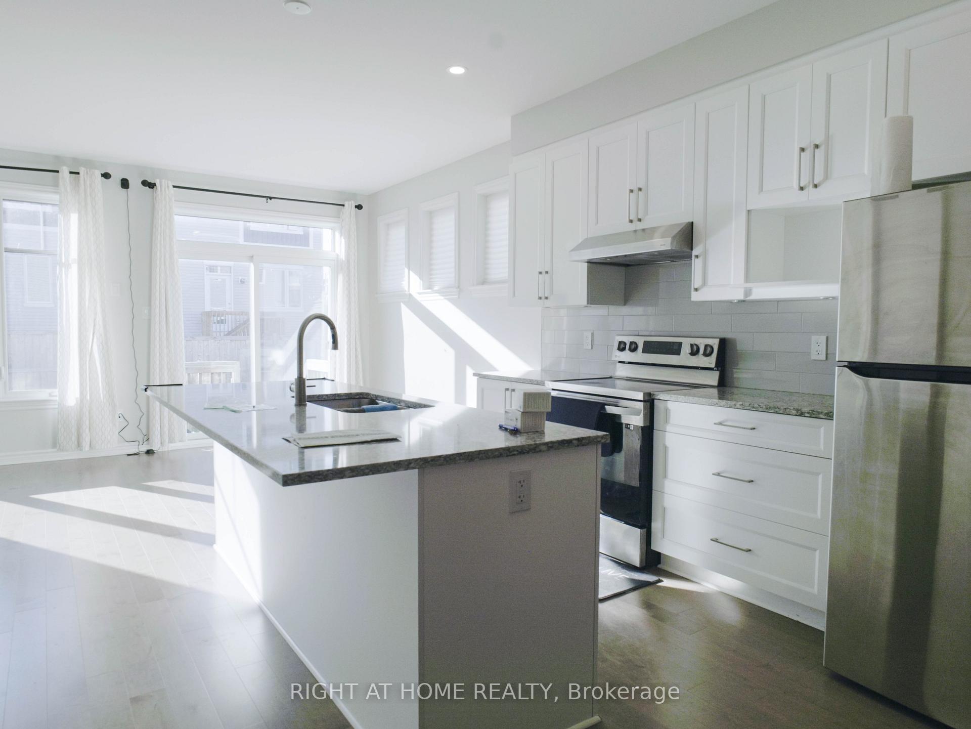 Photo 8 of 531 Sonmarg Crescent, Ottawa, Barrhaven - Half Moon Bay — HOMEH