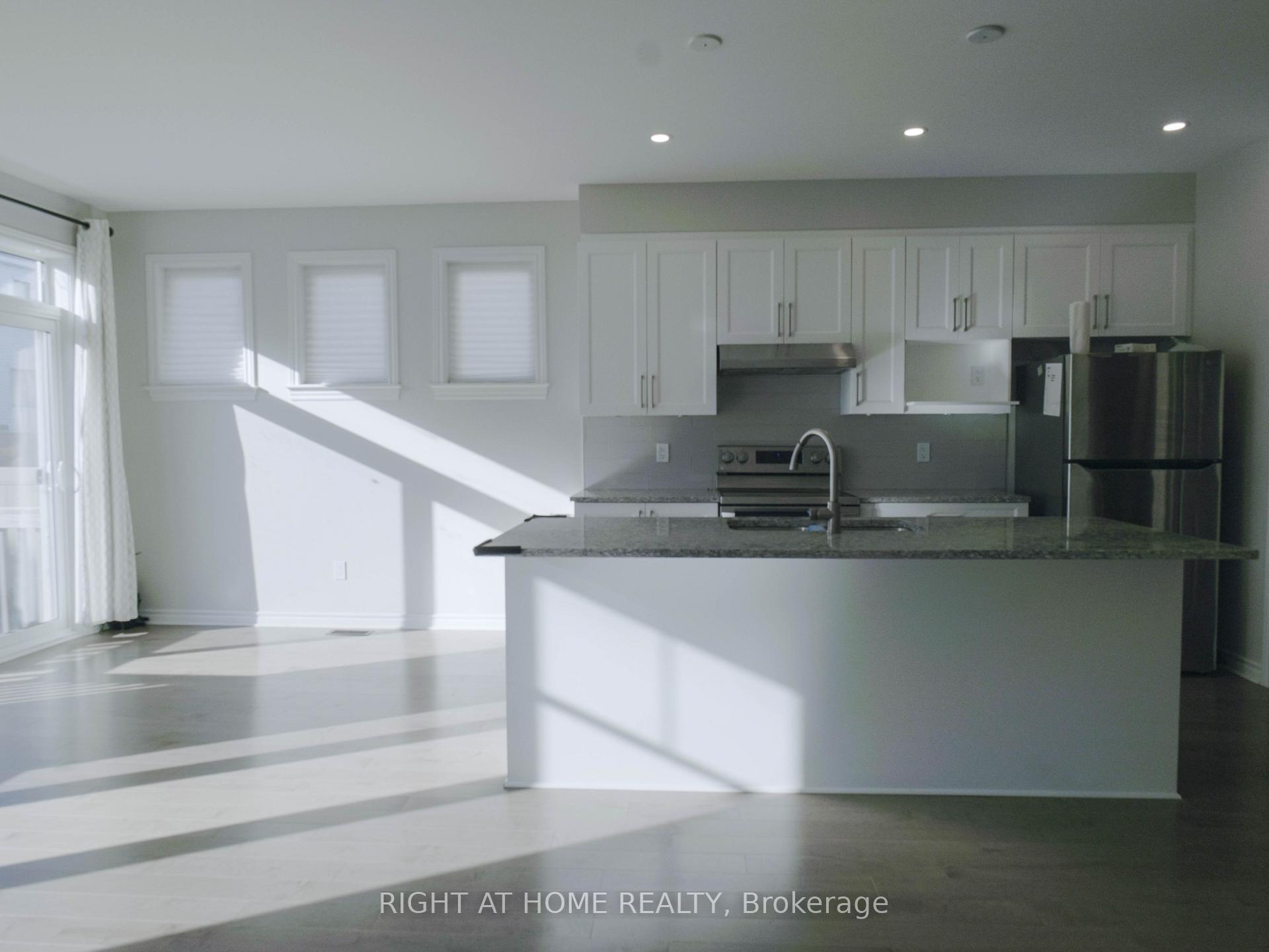 Photo 6 of 531 Sonmarg Crescent, Ottawa, Barrhaven - Half Moon Bay — HOMEH