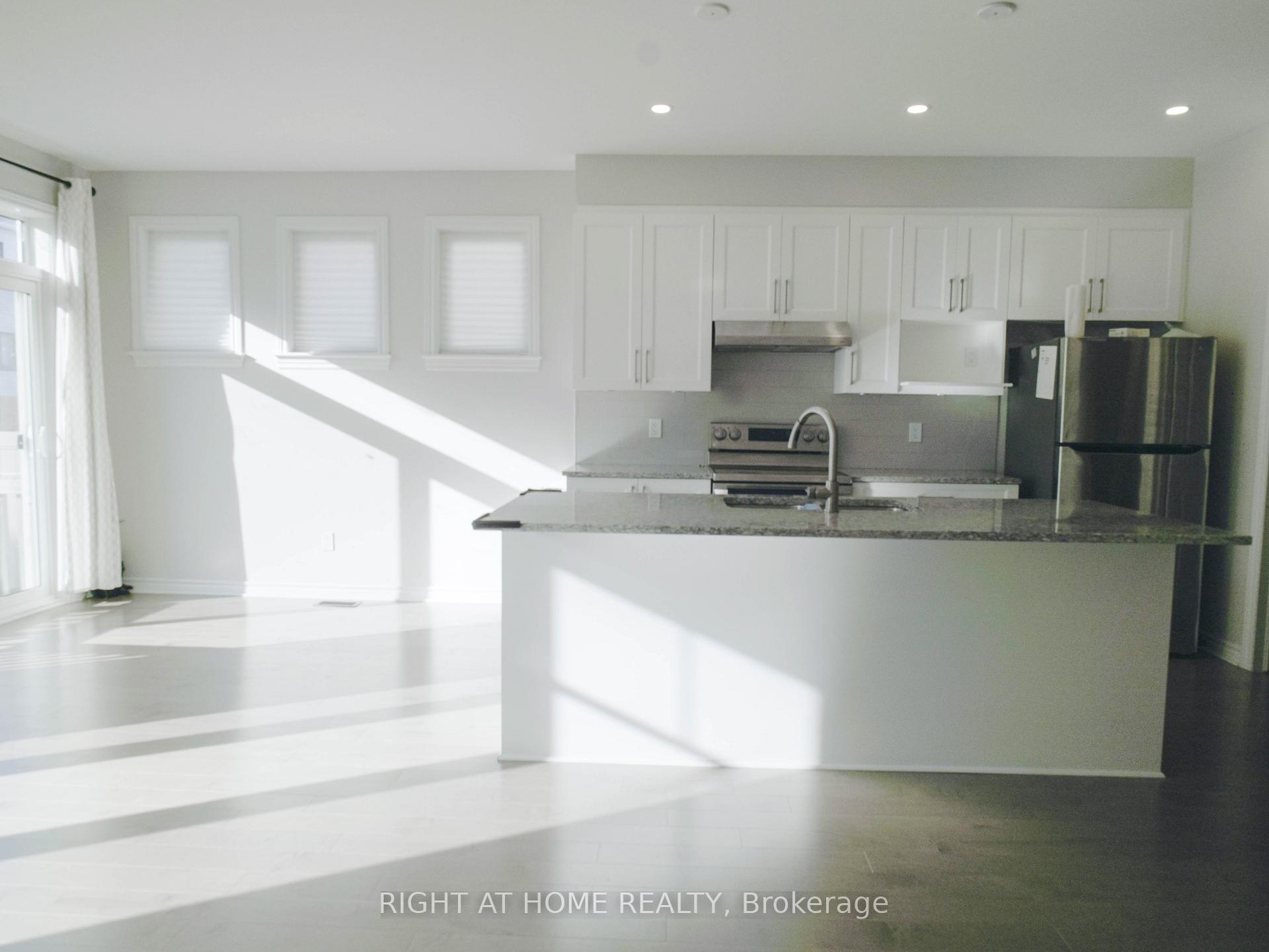 Photo 9 of 531 Sonmarg Crescent, Ottawa, Barrhaven - Half Moon Bay — HOMEH