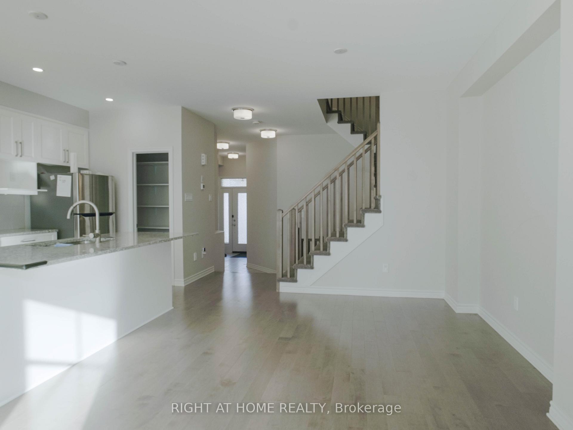 Photo 11 of 531 Sonmarg Crescent, Ottawa, Barrhaven - Half Moon Bay — HOMEH