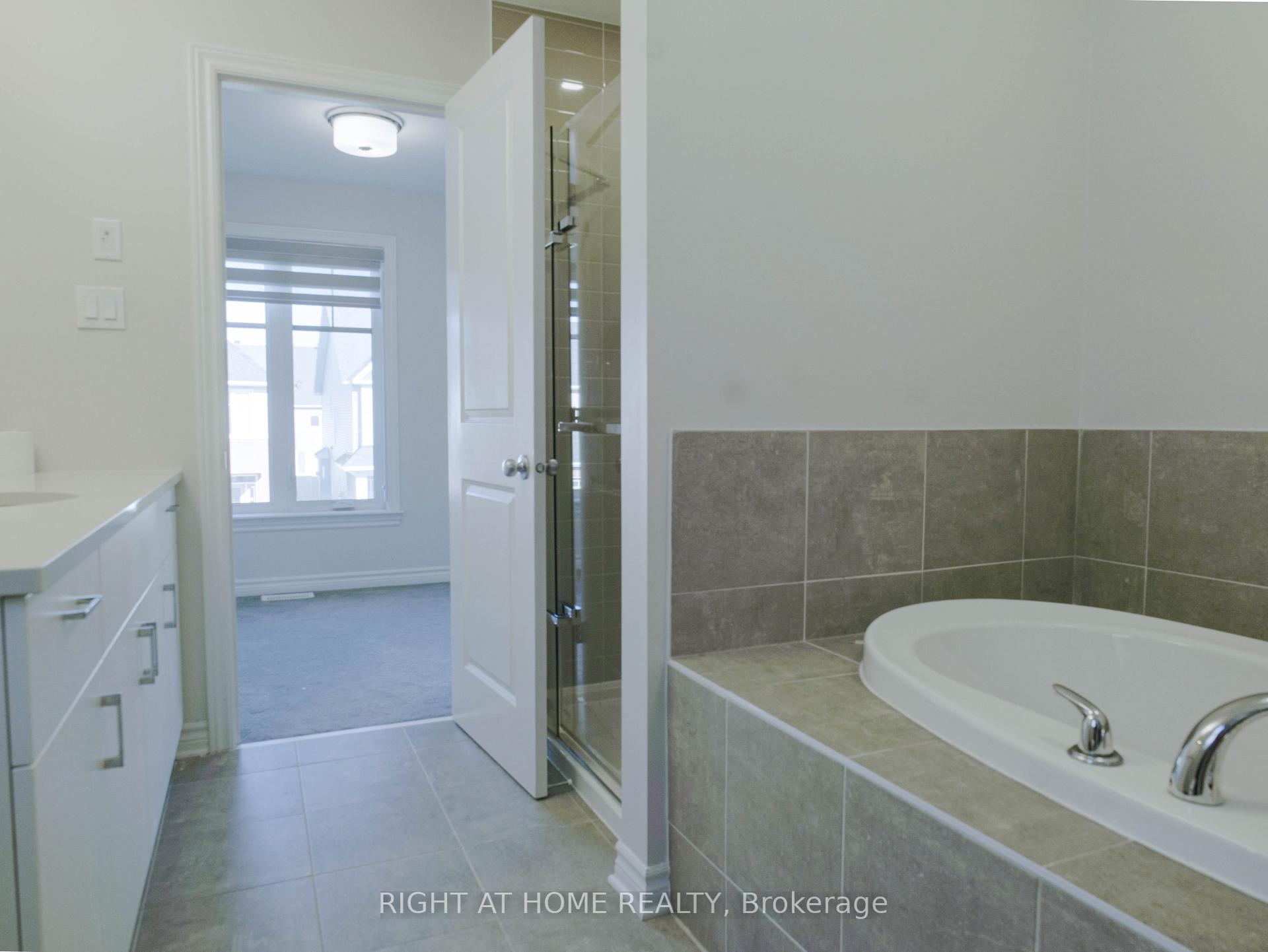 Photo 17 of 531 Sonmarg Crescent, Ottawa, Barrhaven - Half Moon Bay — HOMEH