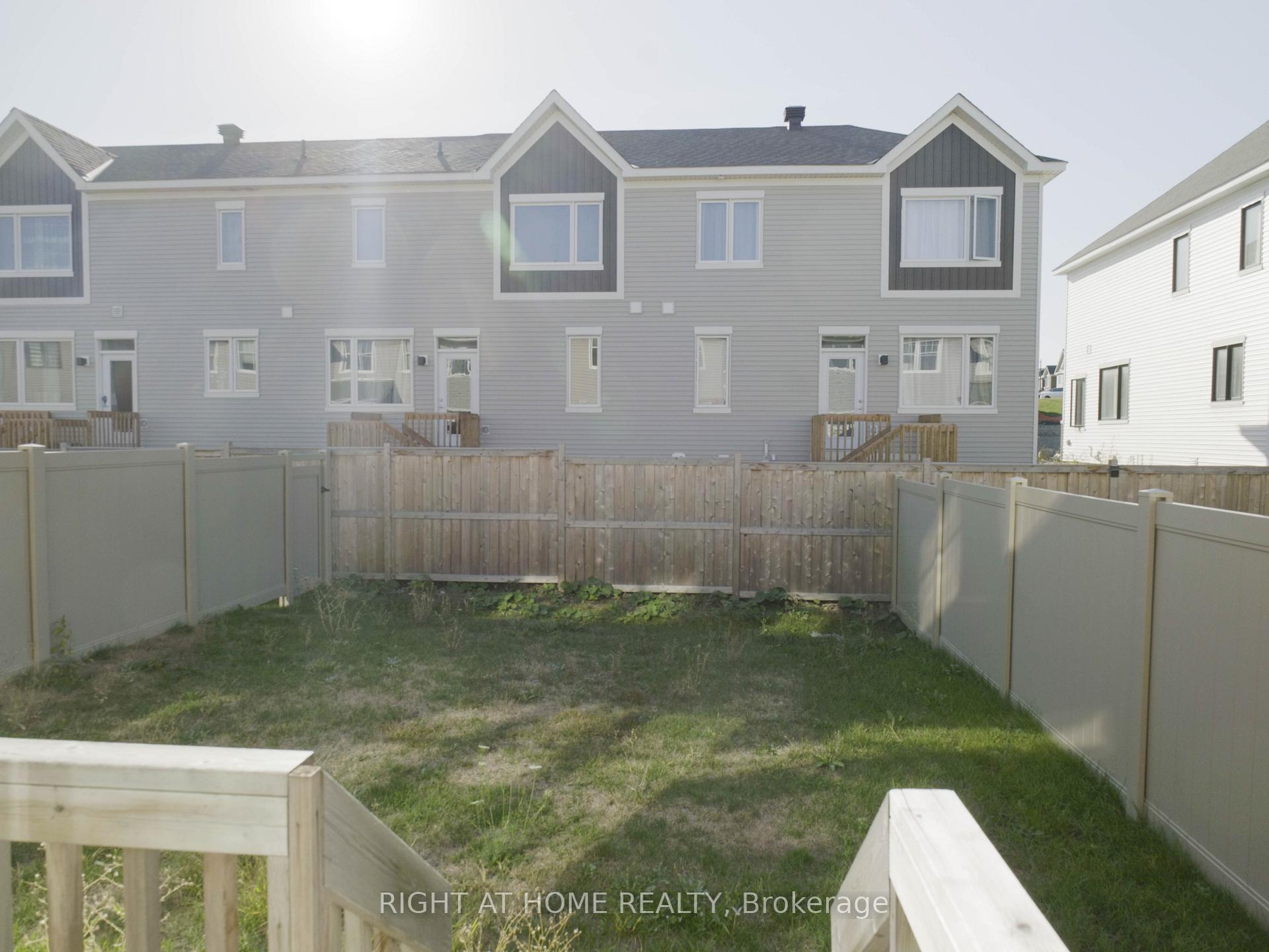 Photo 27 of 531 Sonmarg Crescent, Ottawa, Barrhaven - Half Moon Bay — HOMEH