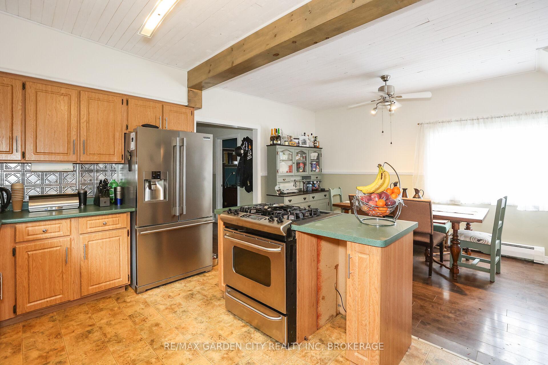 Photo 14 of 543 King Street, Welland, Lincoln/Crowland — HOMEH
