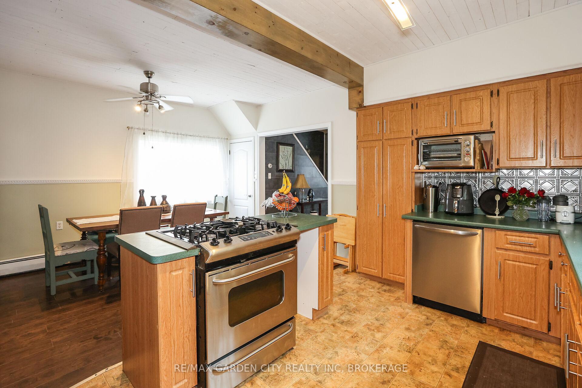 Photo 15 of 543 King Street, Welland, Lincoln/Crowland — HOMEH