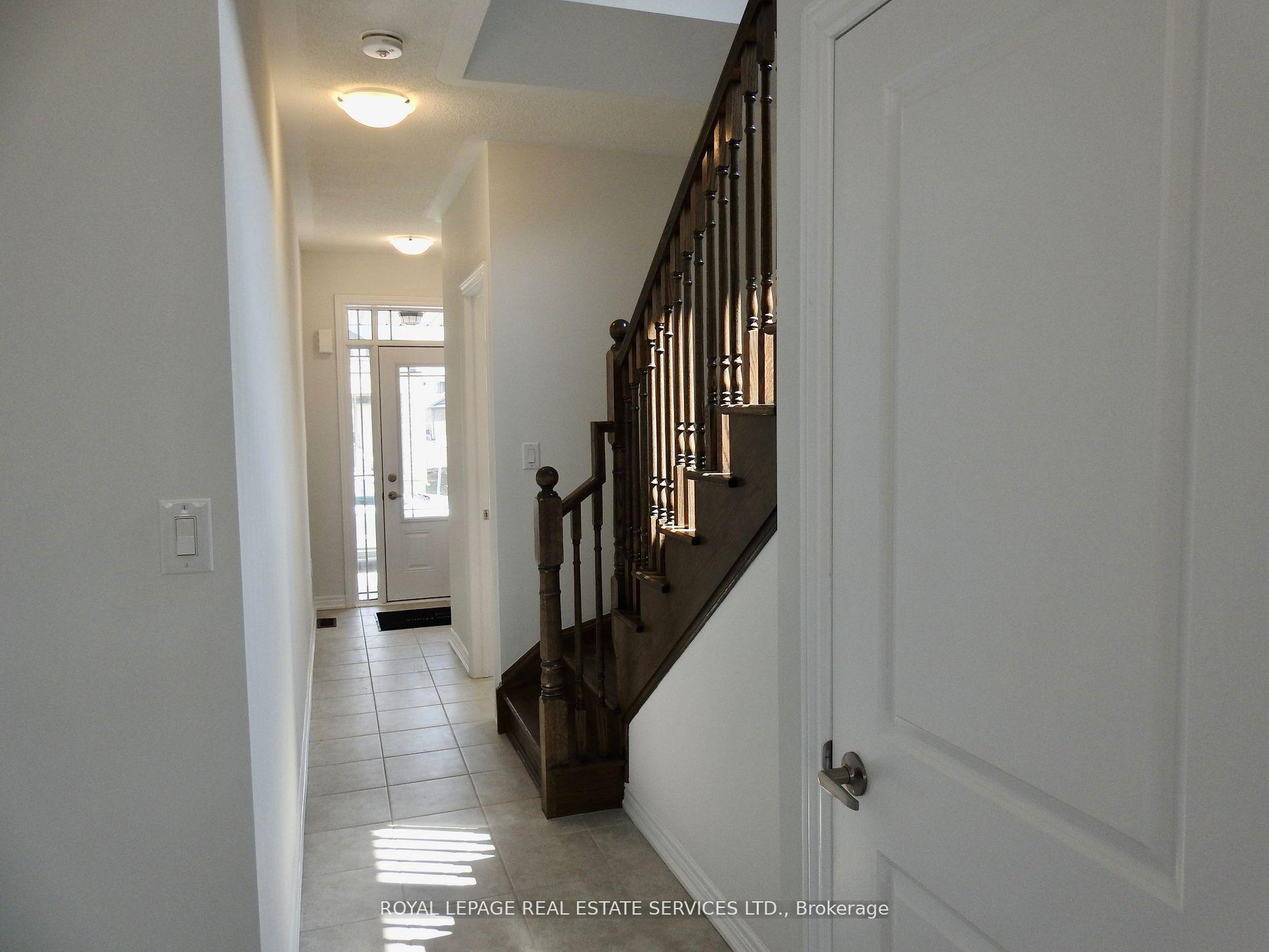 Photo 3 of 23 Admiral Road E, Welland, Hwy 406/Welland — HOMEH
