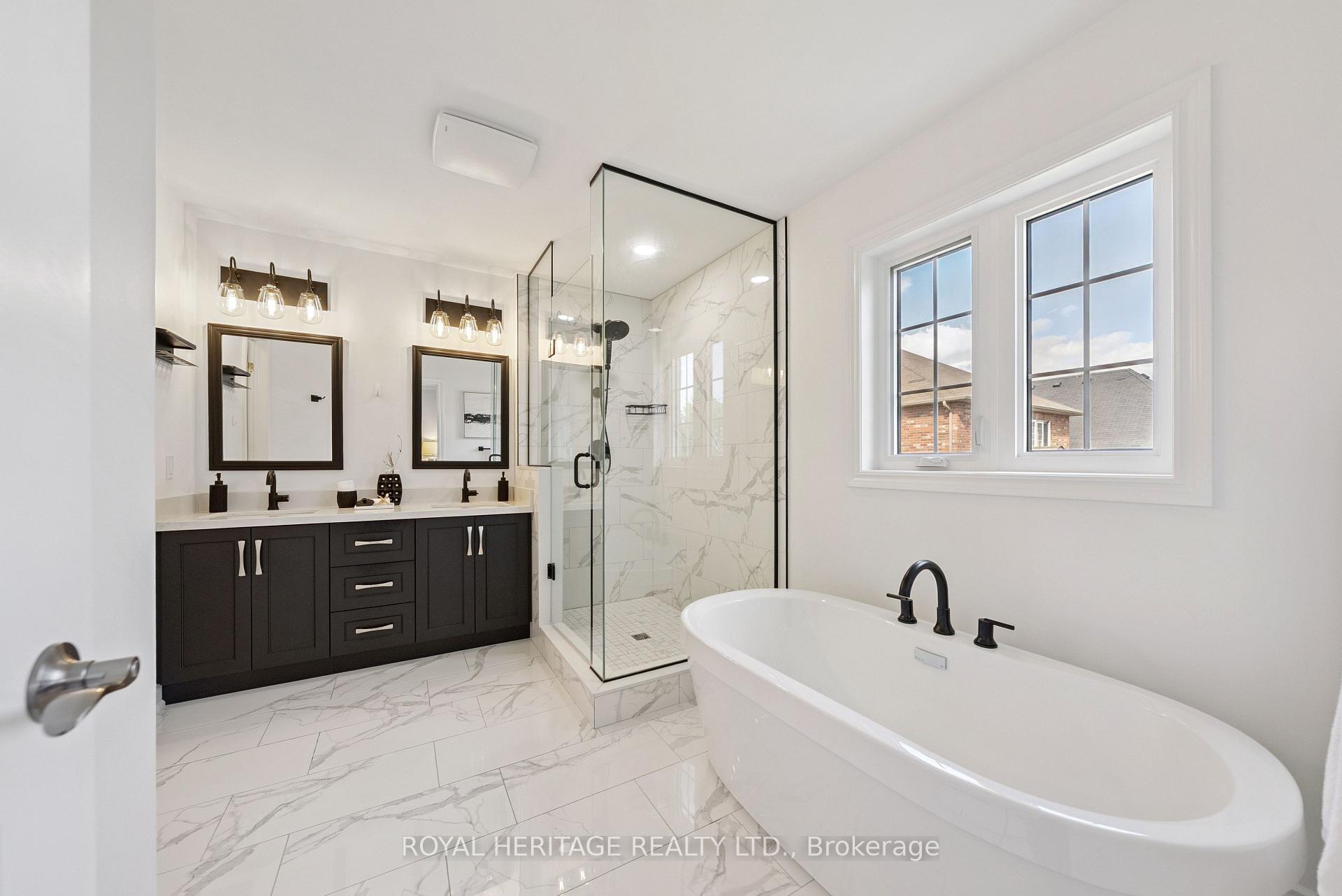 Photo 27 of 49 St Augustine Drive, Whitby, Brooklin — HOMEH