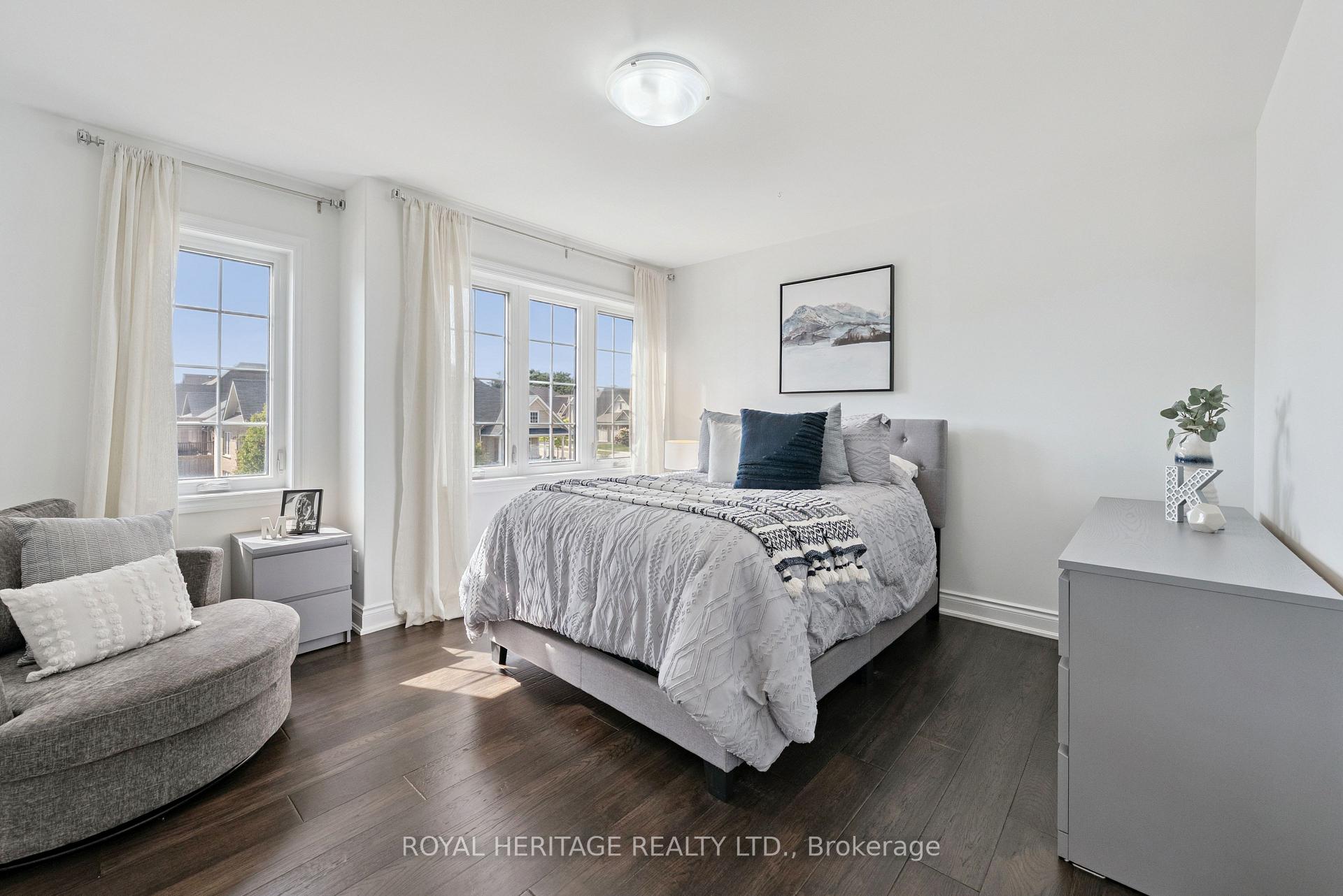 Photo 30 of 49 St Augustine Drive, Whitby, Brooklin — HOMEH