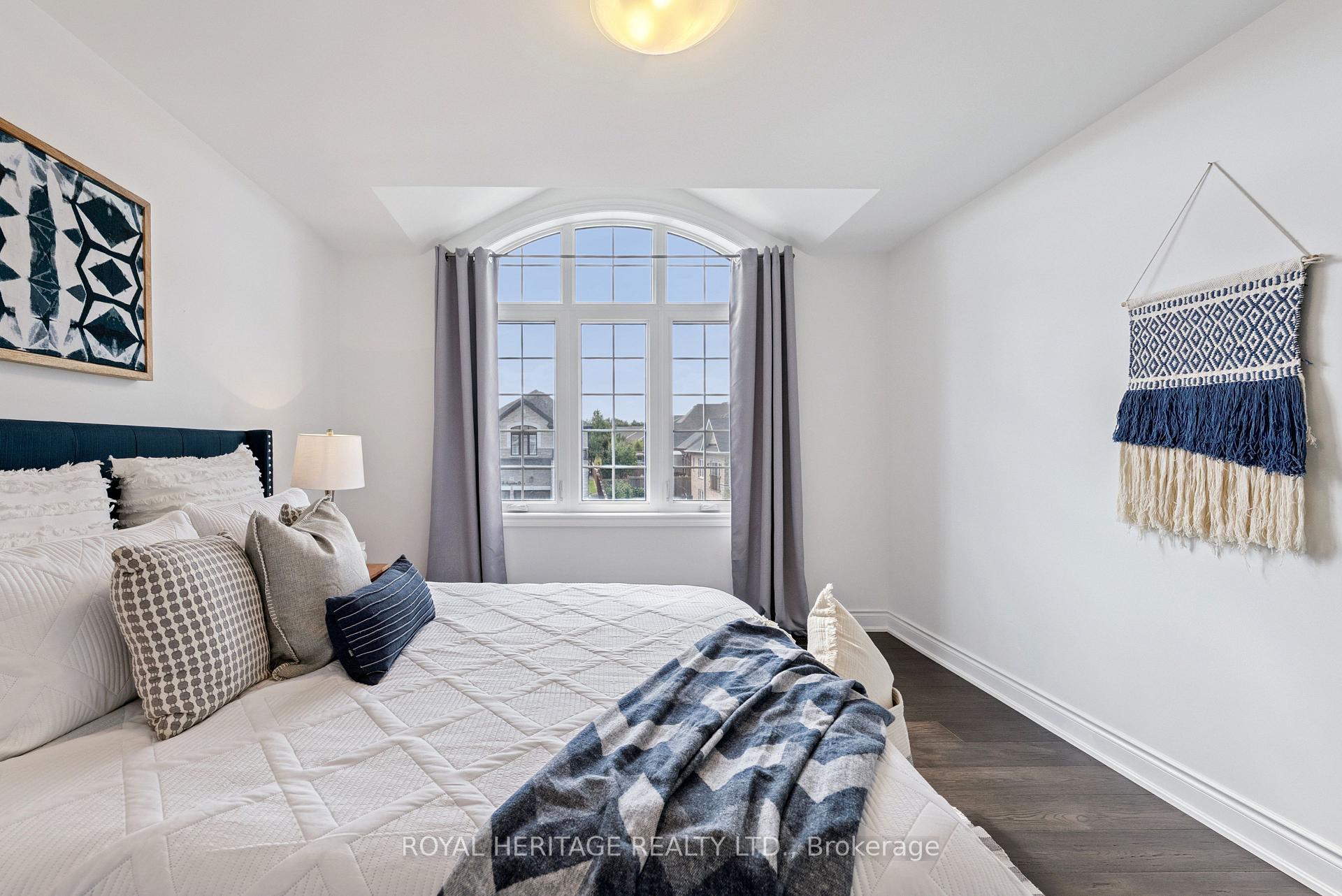 Photo 34 of 49 St Augustine Drive, Whitby, Brooklin — HOMEH