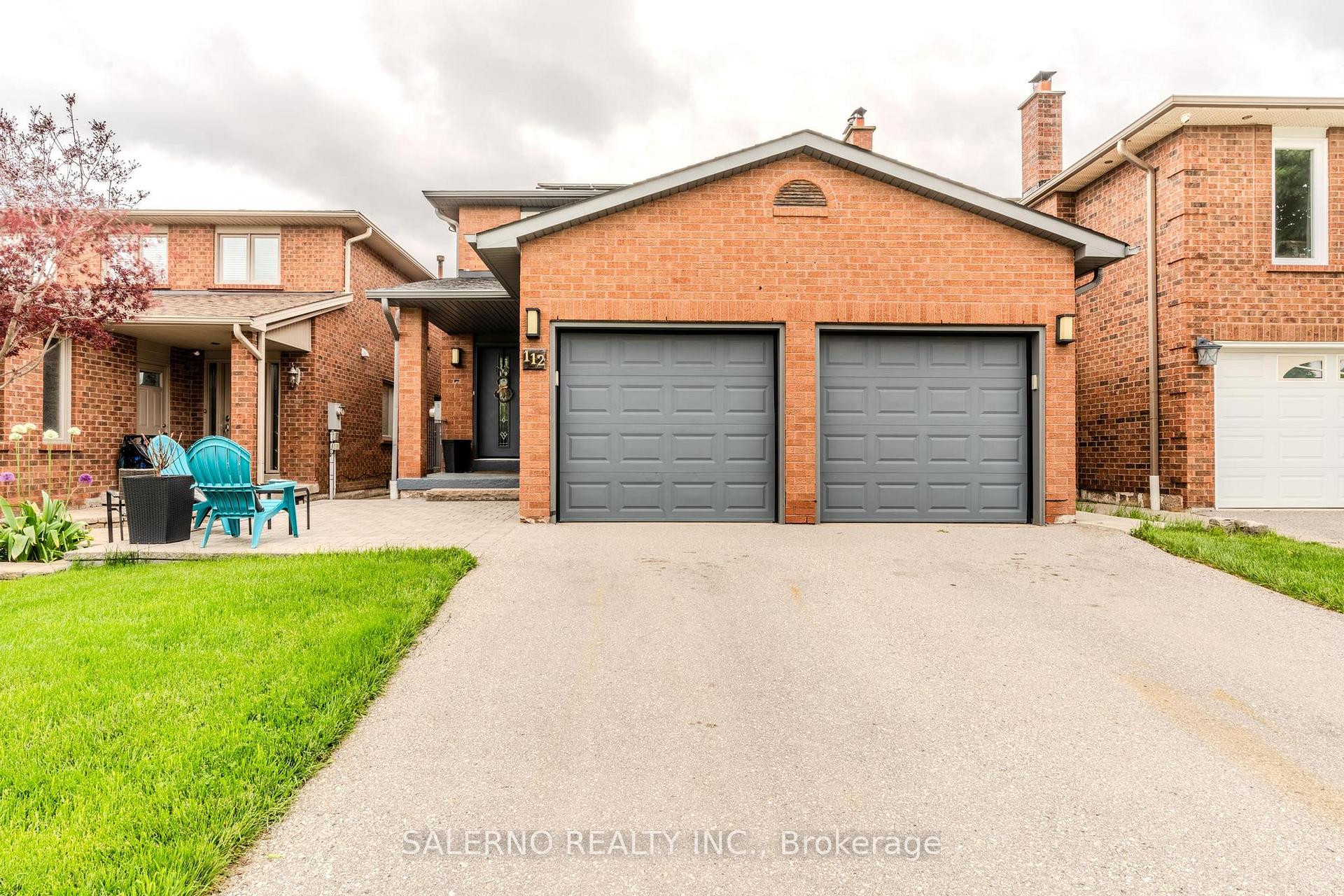 Photo 1 of 112 Oliver Lane, Vaughan, Maple — HOMEH