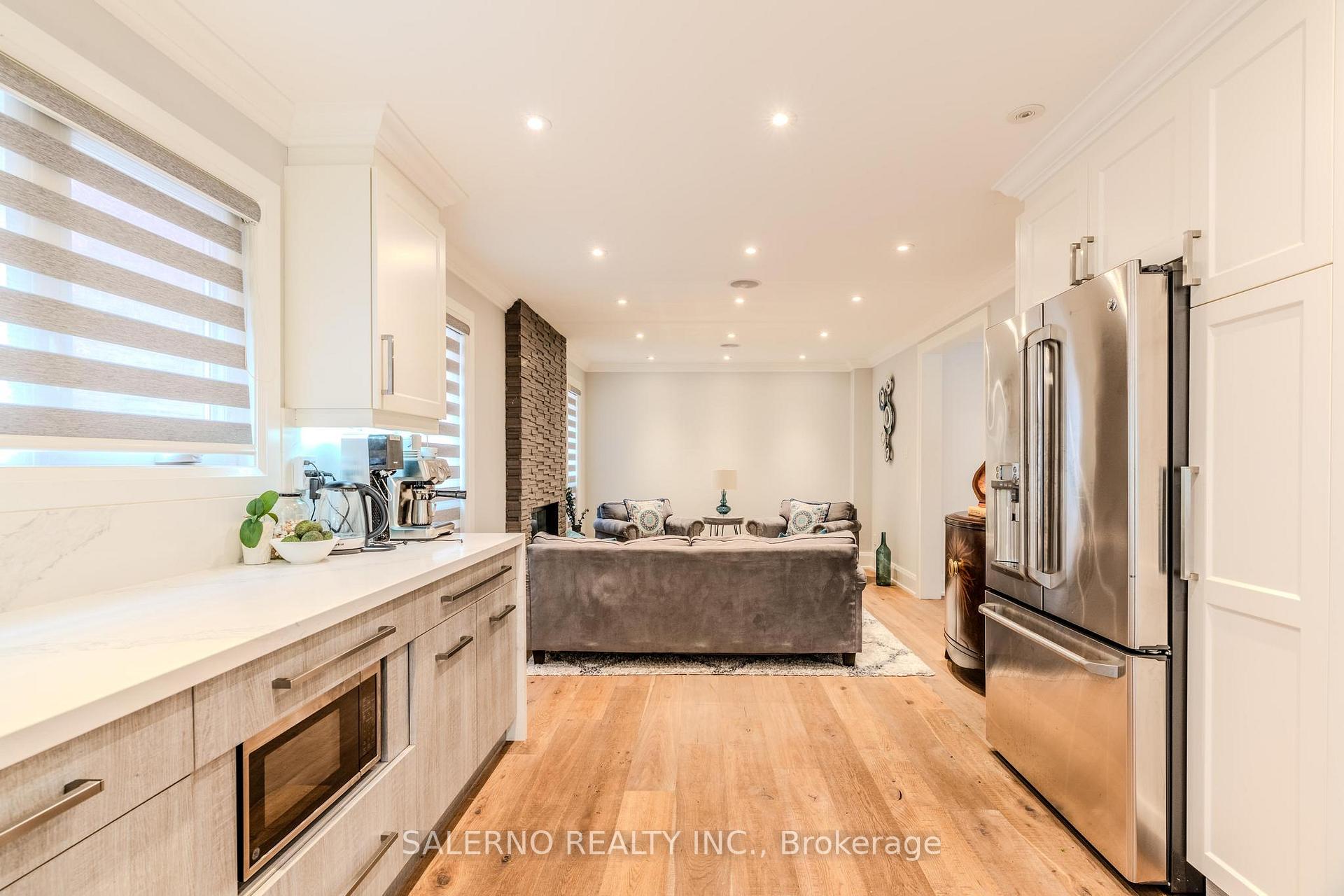 Photo 9 of 112 Oliver Lane, Vaughan, Maple — HOMEH