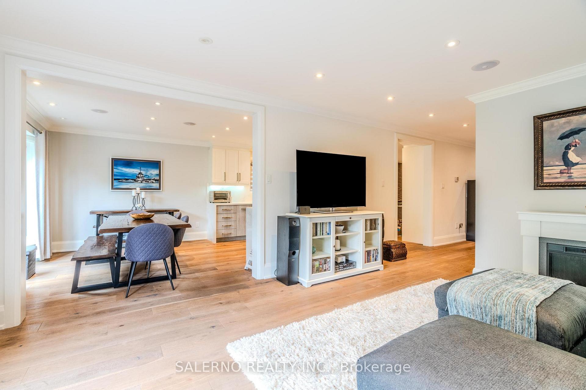Photo 16 of 112 Oliver Lane, Vaughan, Maple — HOMEH