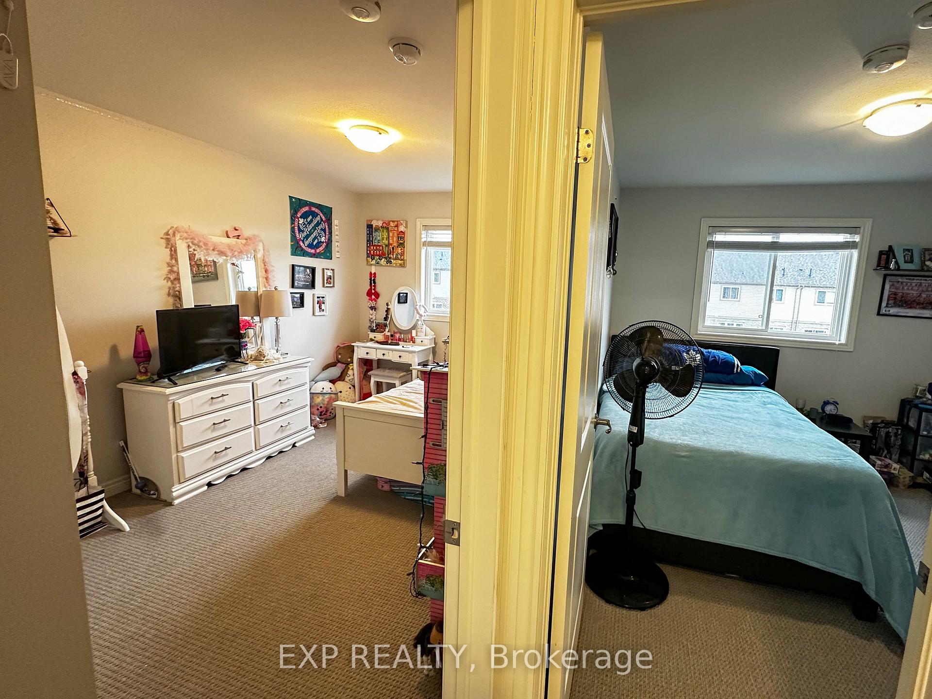 Photo 2 of 147 Heron Street, Welland, Coyle Creek — HOMEH