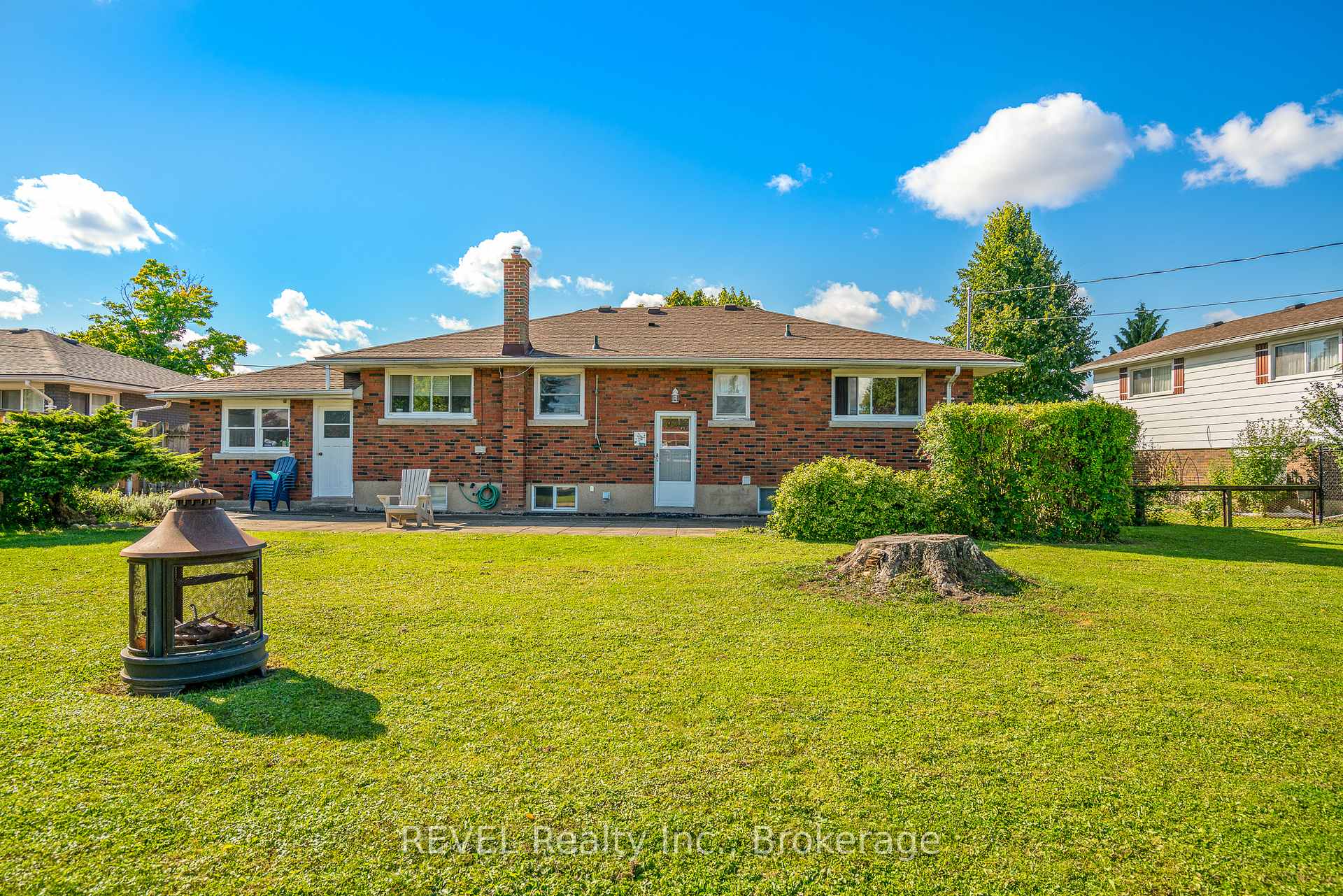 Photo 30 of 20 Springhead Gardens, Welland, Prince Charles — HOMEH