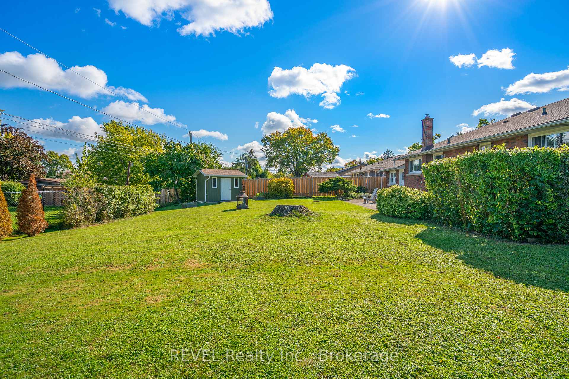 Photo 32 of 20 Springhead Gardens, Welland, Prince Charles — HOMEH