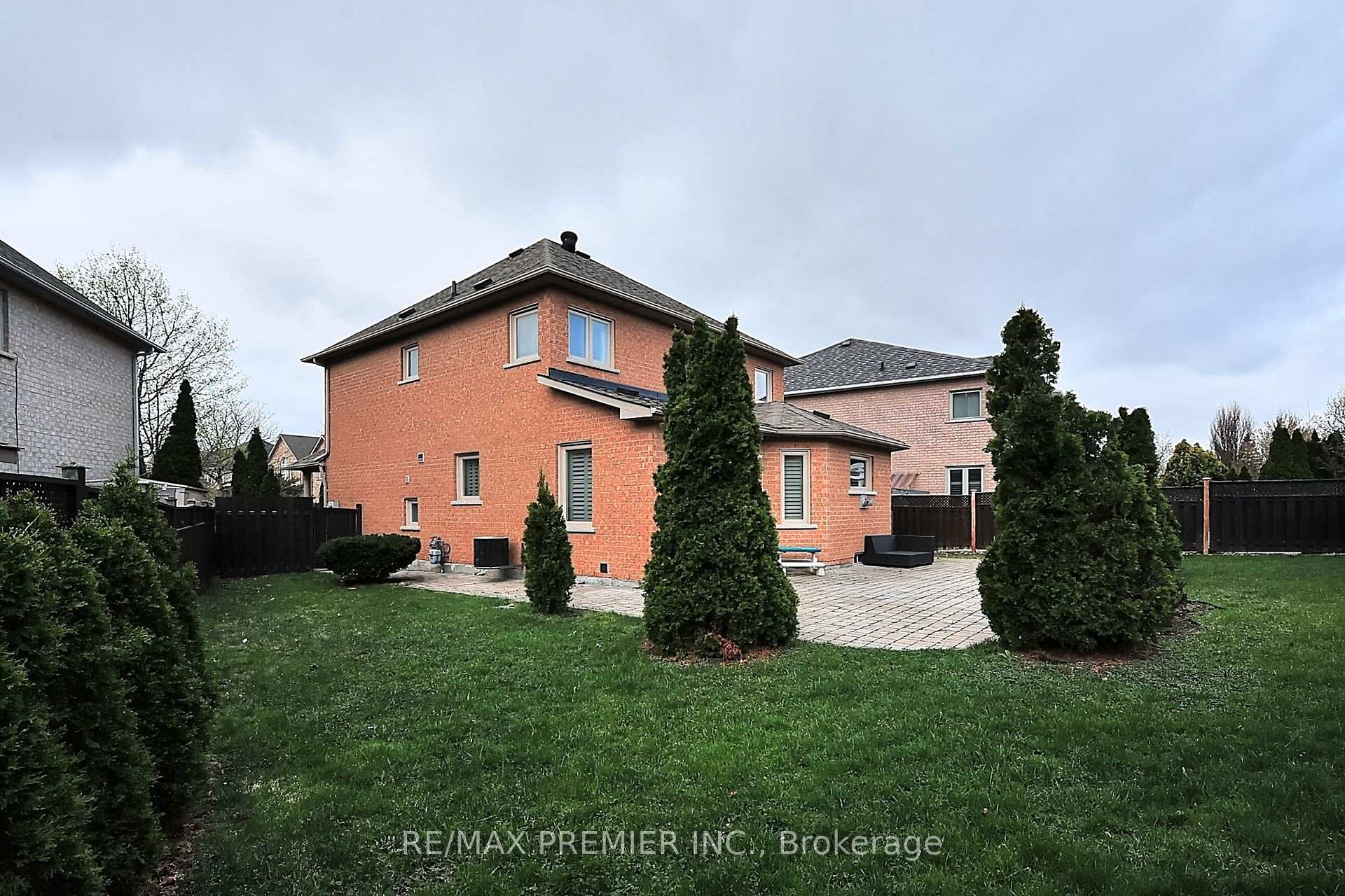Photo 19 of 85 Kirkbride Crescent, Vaughan, Maple — HOMEH