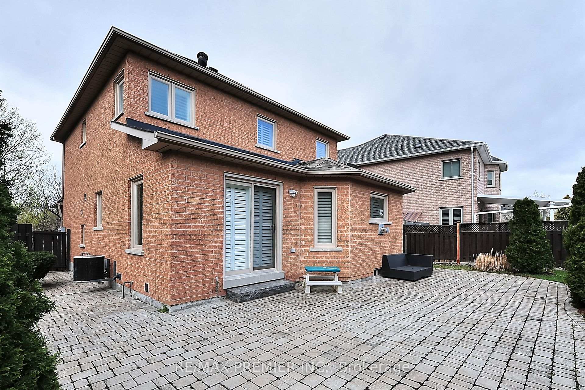 Photo 21 of 85 Kirkbride Crescent, Vaughan, Maple — HOMEH
