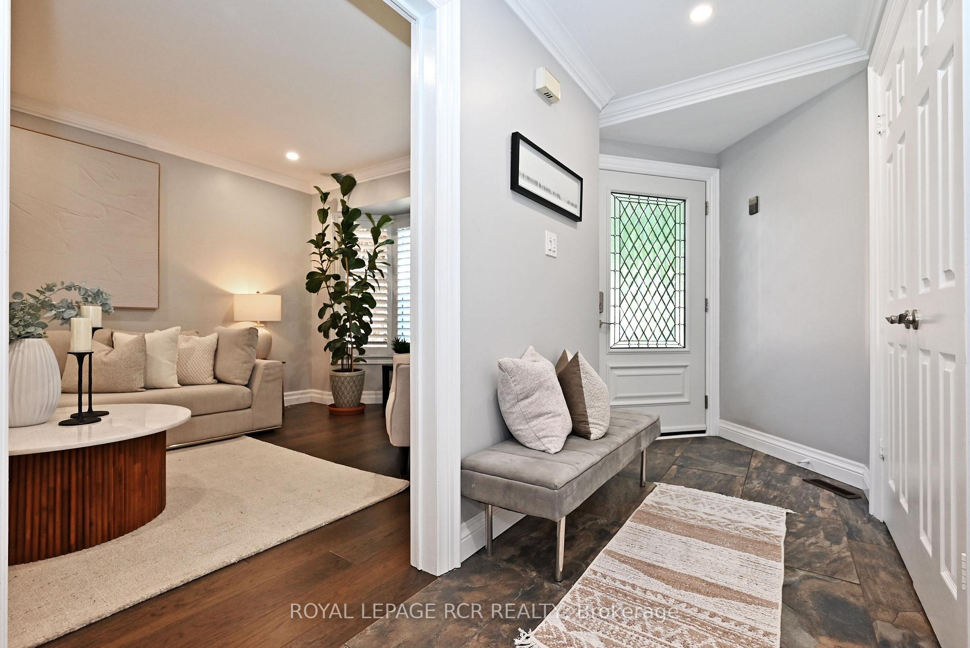 Photo 8 of 24 Murdock Avenue, Aurora, Aurora Heights — HOMEH