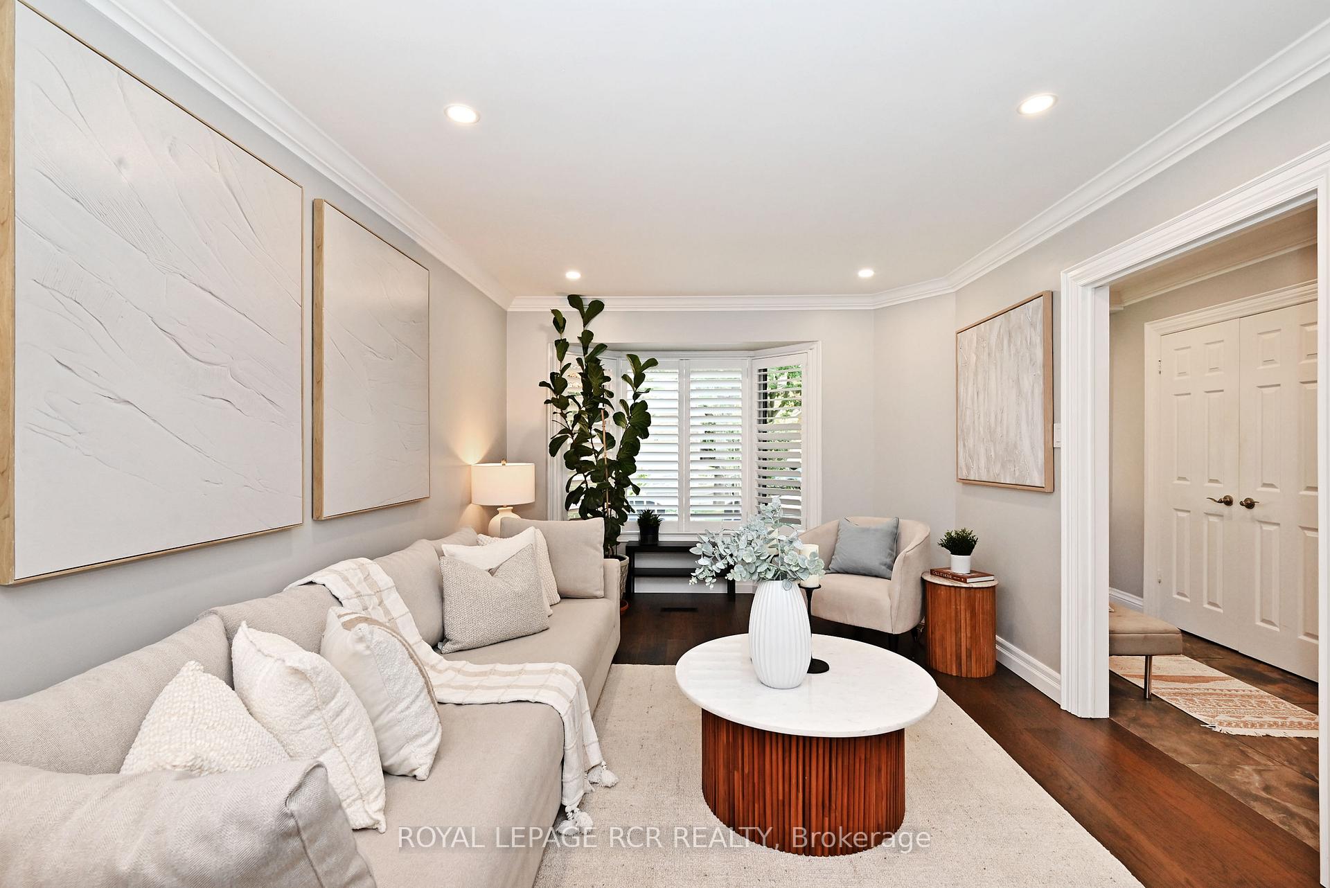 Photo 5 of 24 Murdock Avenue, Aurora, Aurora Heights — HOMEH