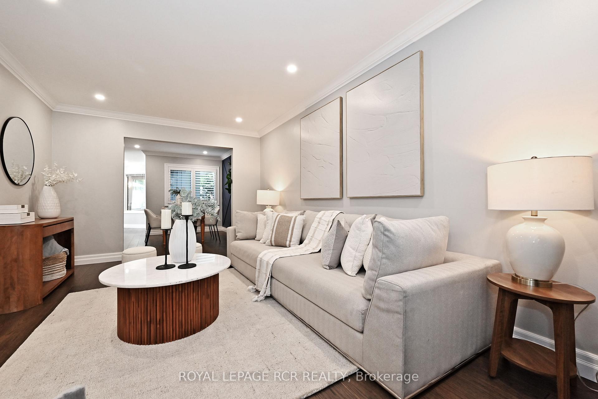 Photo 7 of 24 Murdock Avenue, Aurora, Aurora Heights — HOMEH